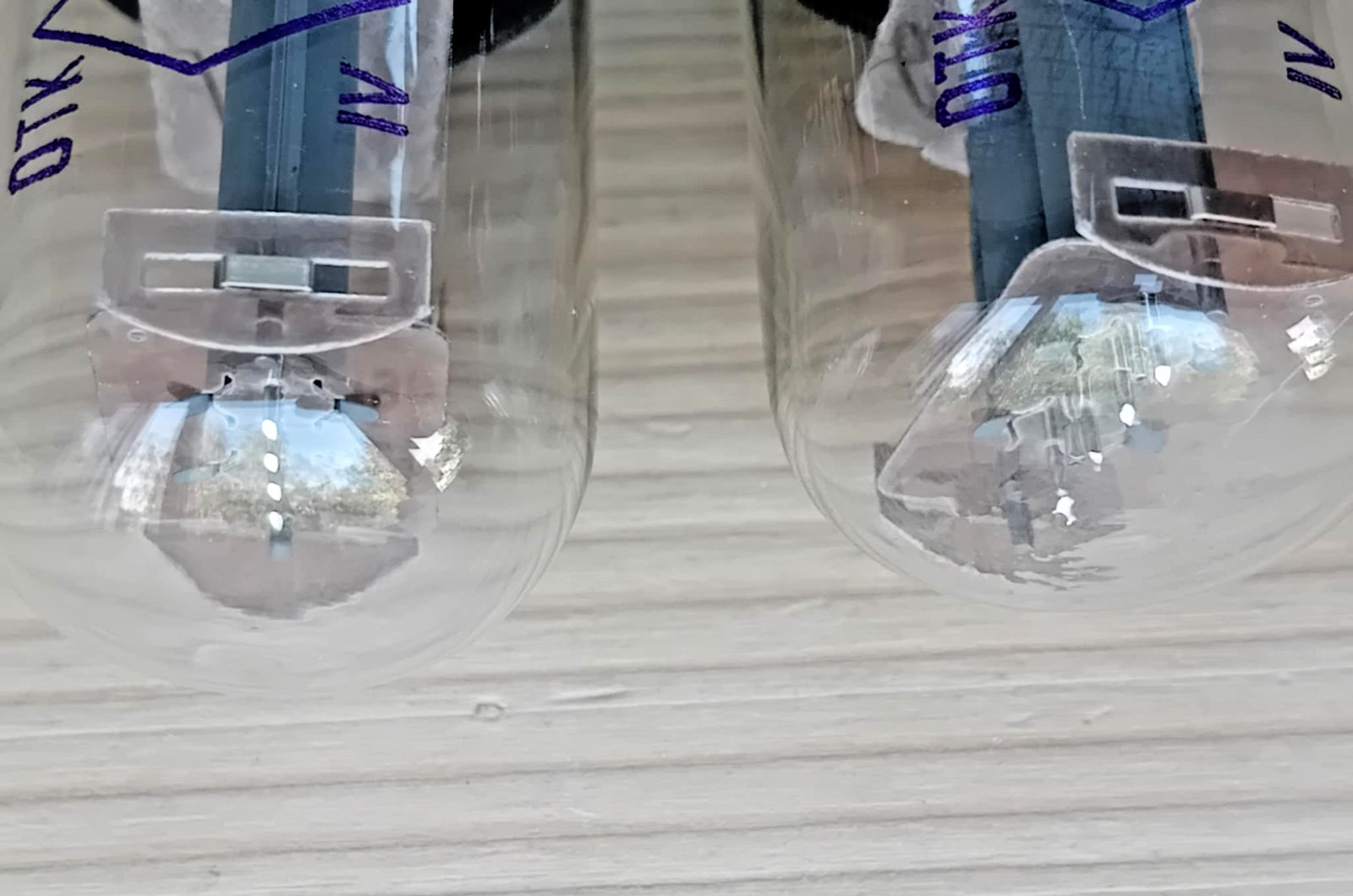 Pair of 6N9S ( 6SL7 ) Reflektor Tubes. Same Date. Military. NOS. 80′
