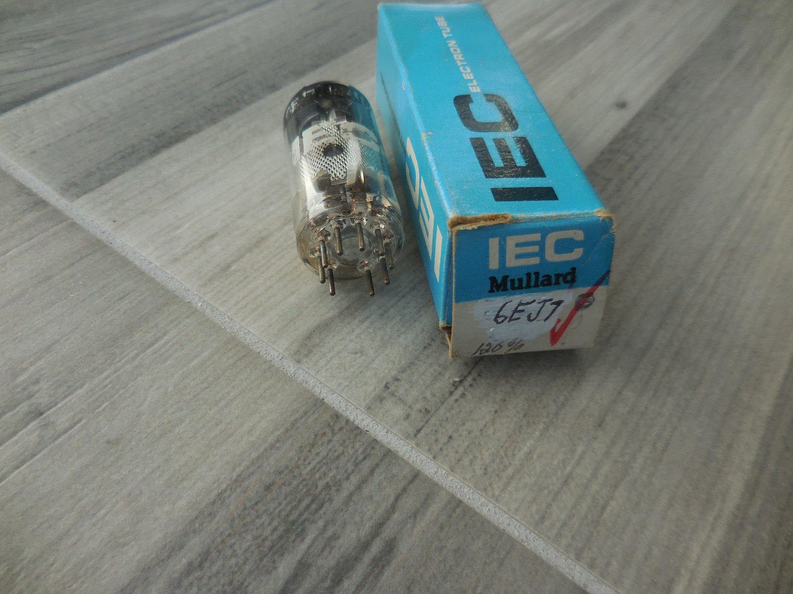 IEC Mullard 6EJ7 Super Strong 120% Conductance Tested NICE!
