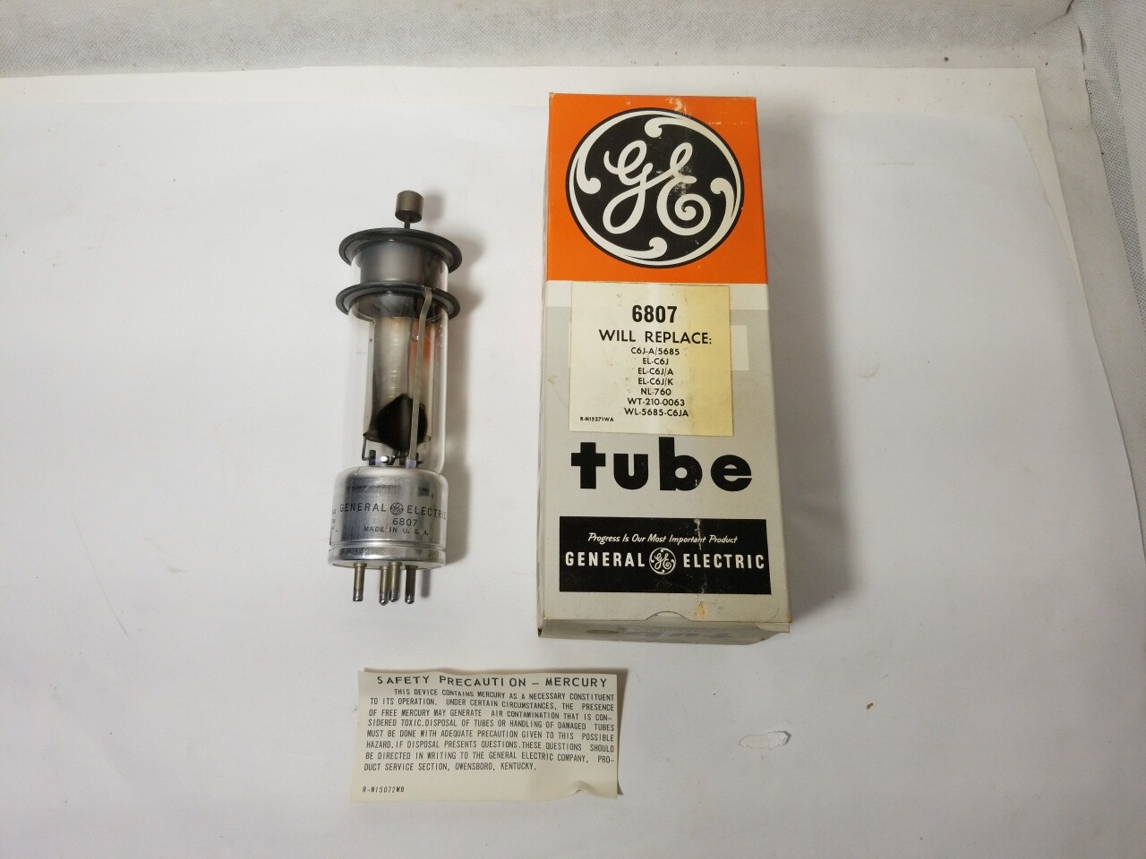 General Electrics 6807 Electronic Tube NOS