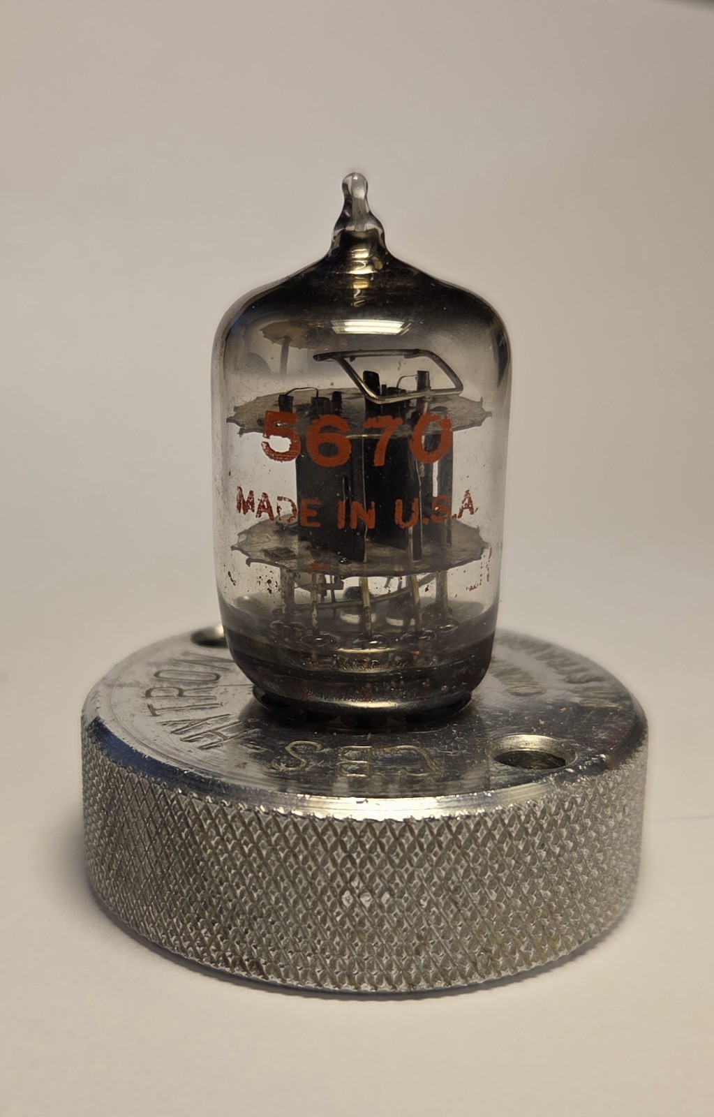 5670 Tube Can Replace 6N3 / 396A / 2C51 / 5670W NOS Tu10