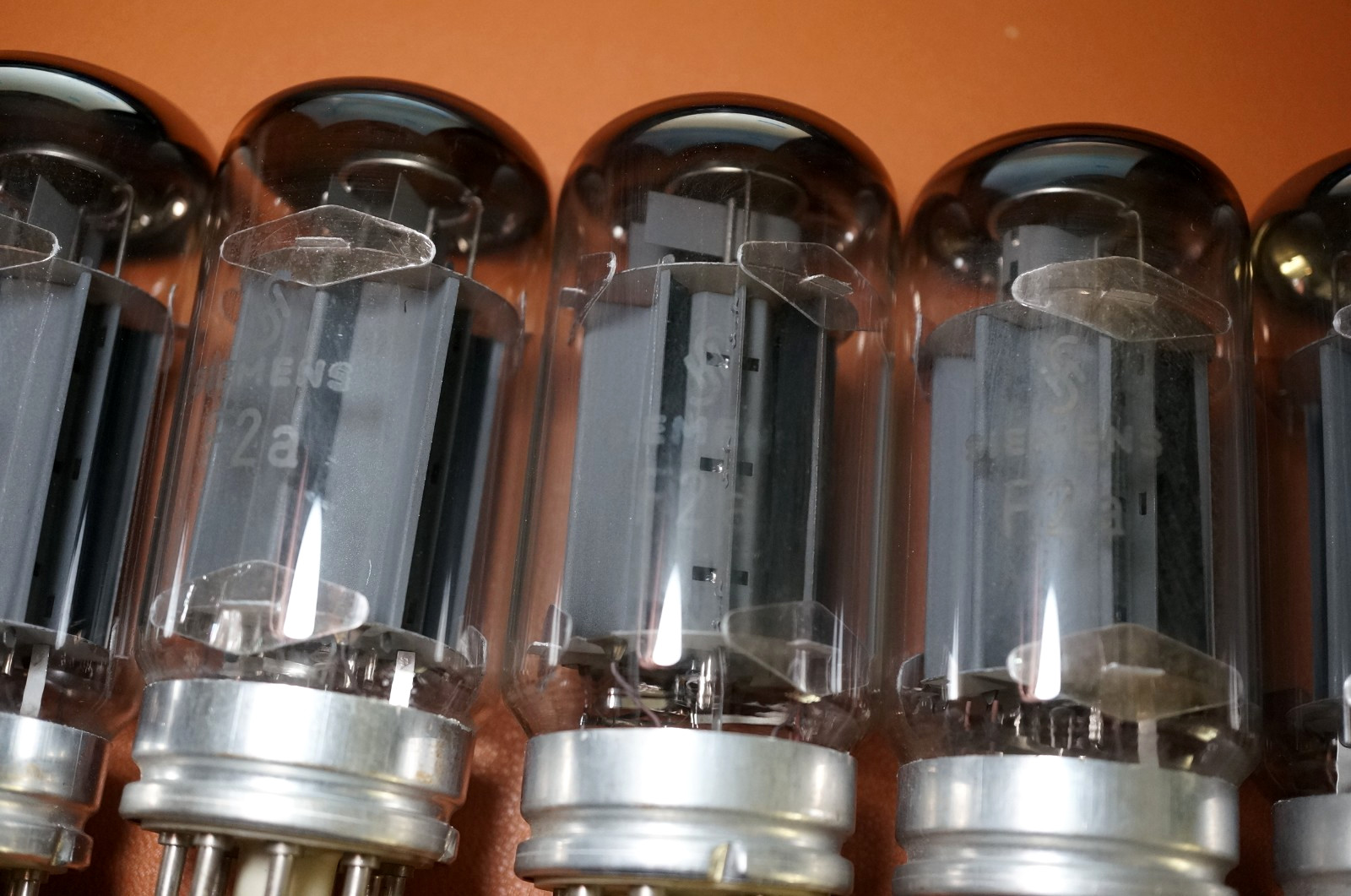 1 ea – Siemens F2a Grey Plate Big Top Foil Getter Audio Radio Tube