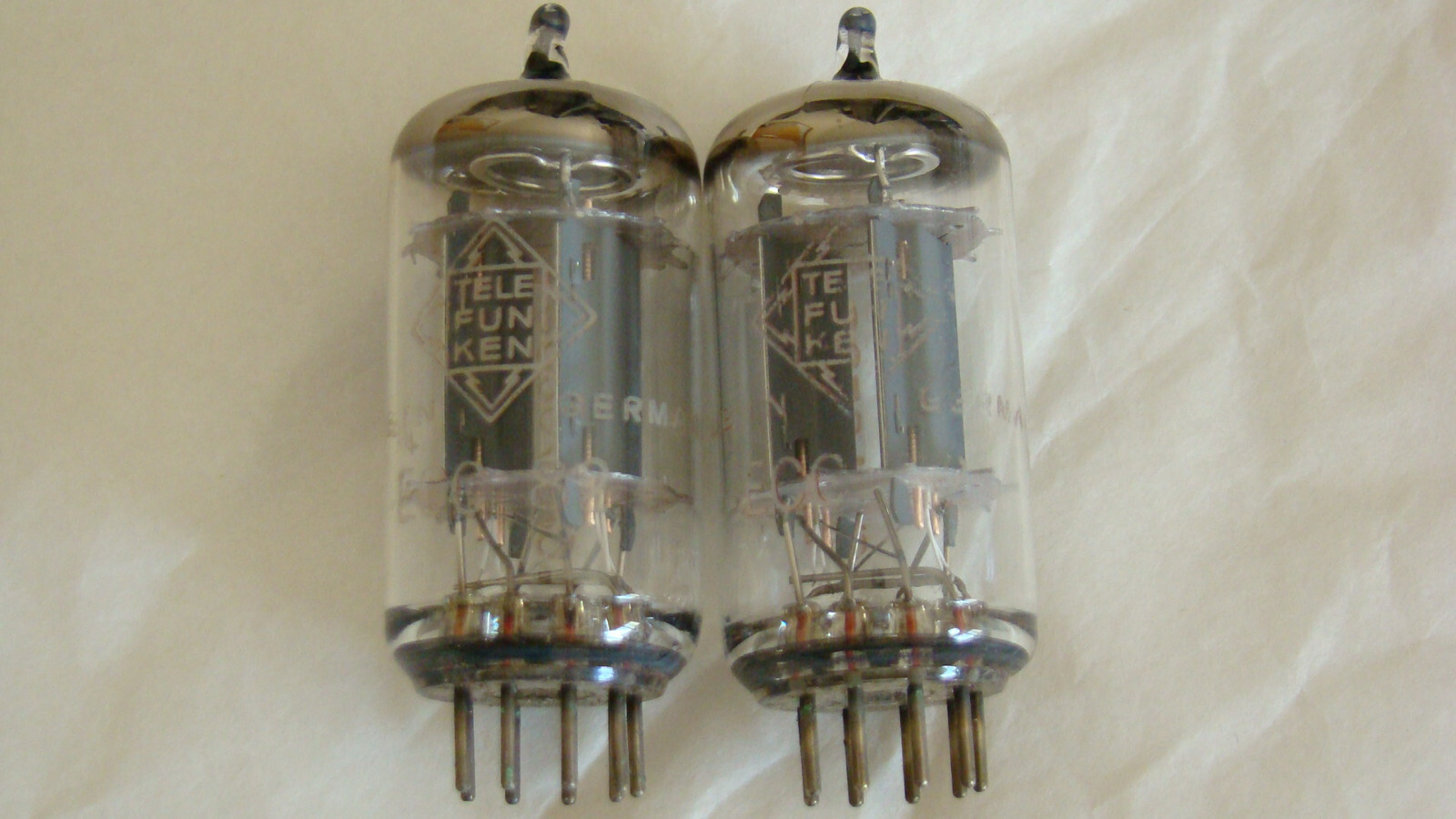 TELEFUNKEN ECC82 12AU7 PAIR TESTED ON AMPLITREX AT1000 TUBETESTER