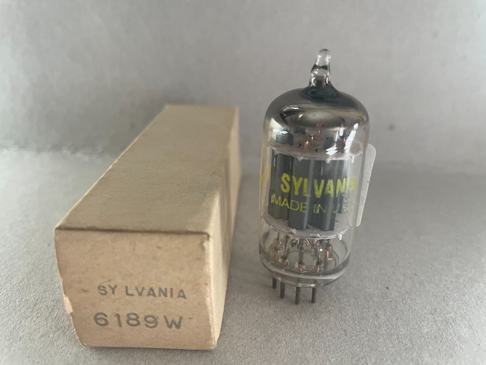 Vintage Sylvania 6189 W Vacuum Tube ~~~ Unused Bogey with Box