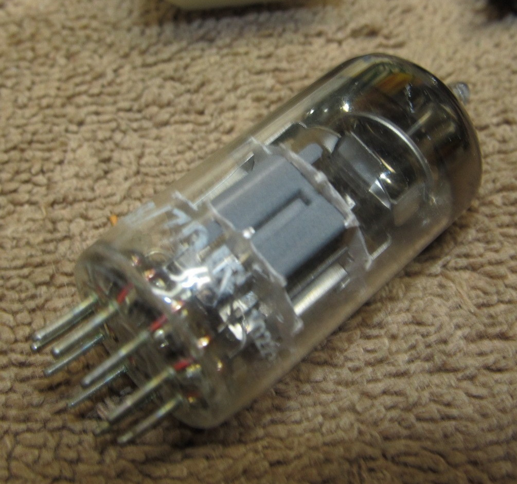 Mullard 7DJ8 PCC88 Tube, In Box, Tests Good