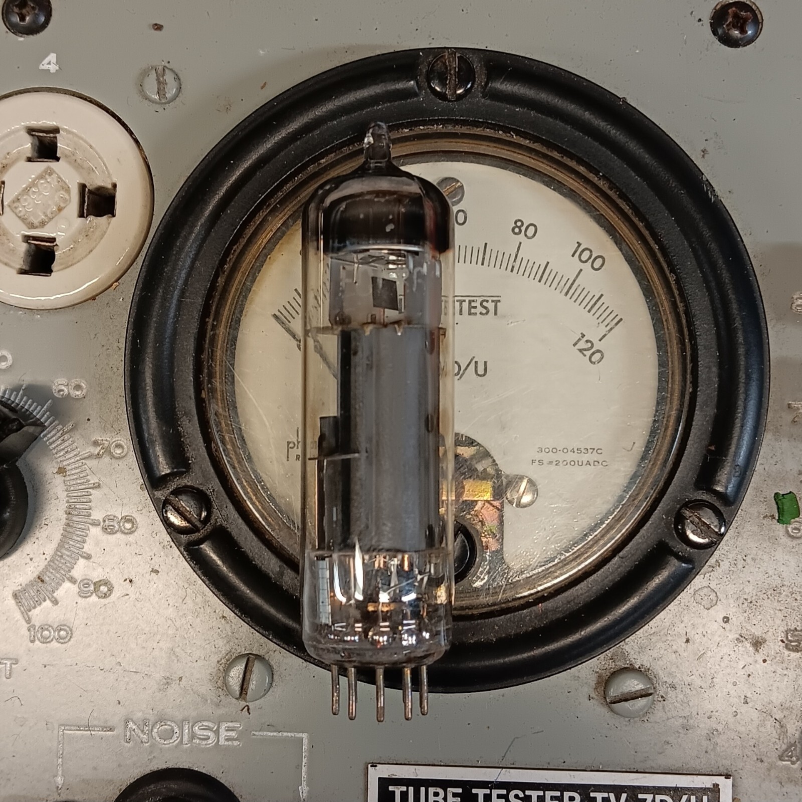 MULLARD USED 6GW8/ECL86 GRAY PLATE BRITAIN B4G2 TUBE, TV-7 TESTED #A-11