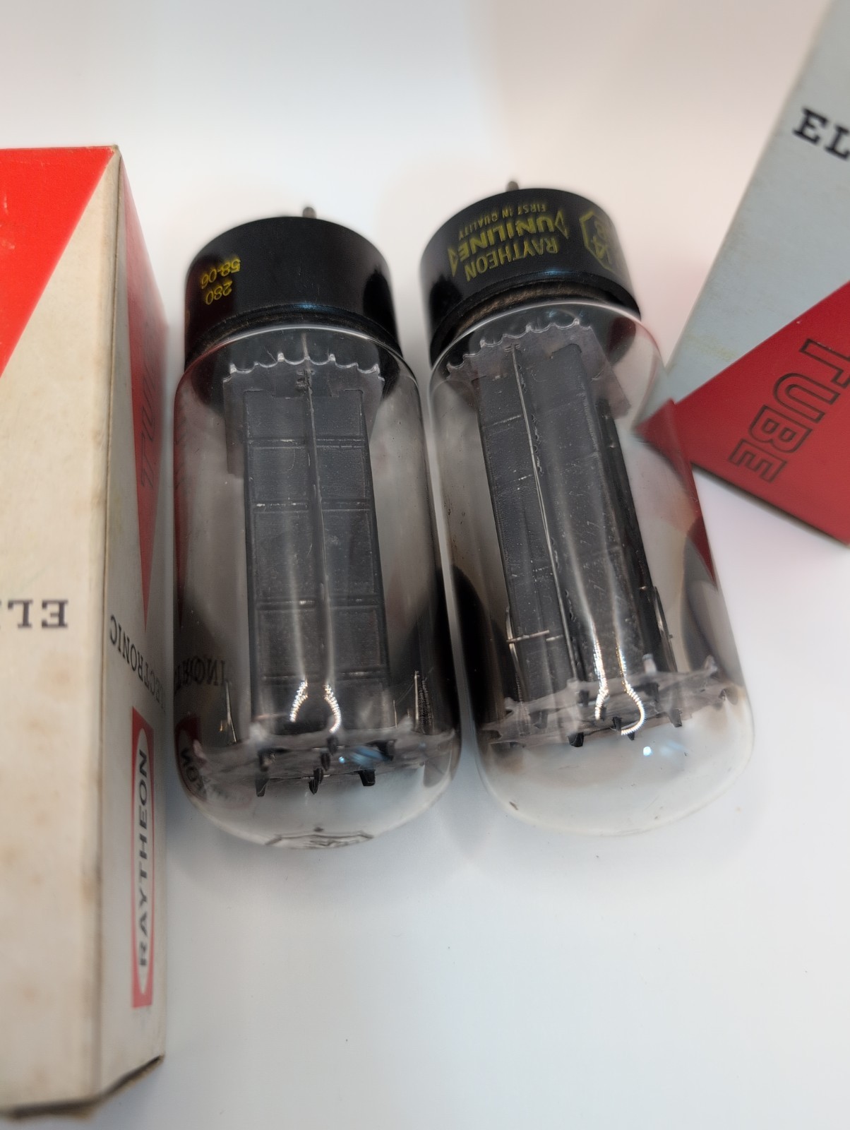 TWO RAYTHEON 5U4GB Rectifier VACUUM TUBES Vintage TESTED