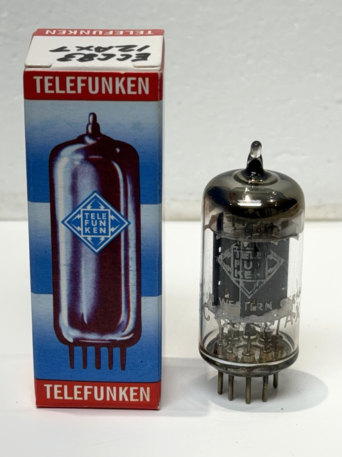 Telefunken ECC83 12AX7 Tube B&K 606 Tests Great for Emissions – Good Logos