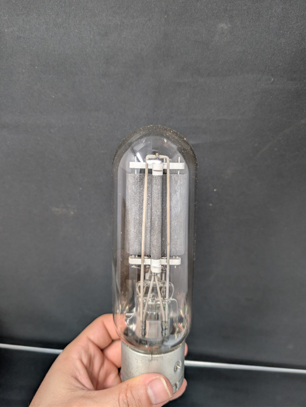 BARELY USED? 7.5″ RCA Radiotron 845 Vacuum Tube VINTAGE Large Tube