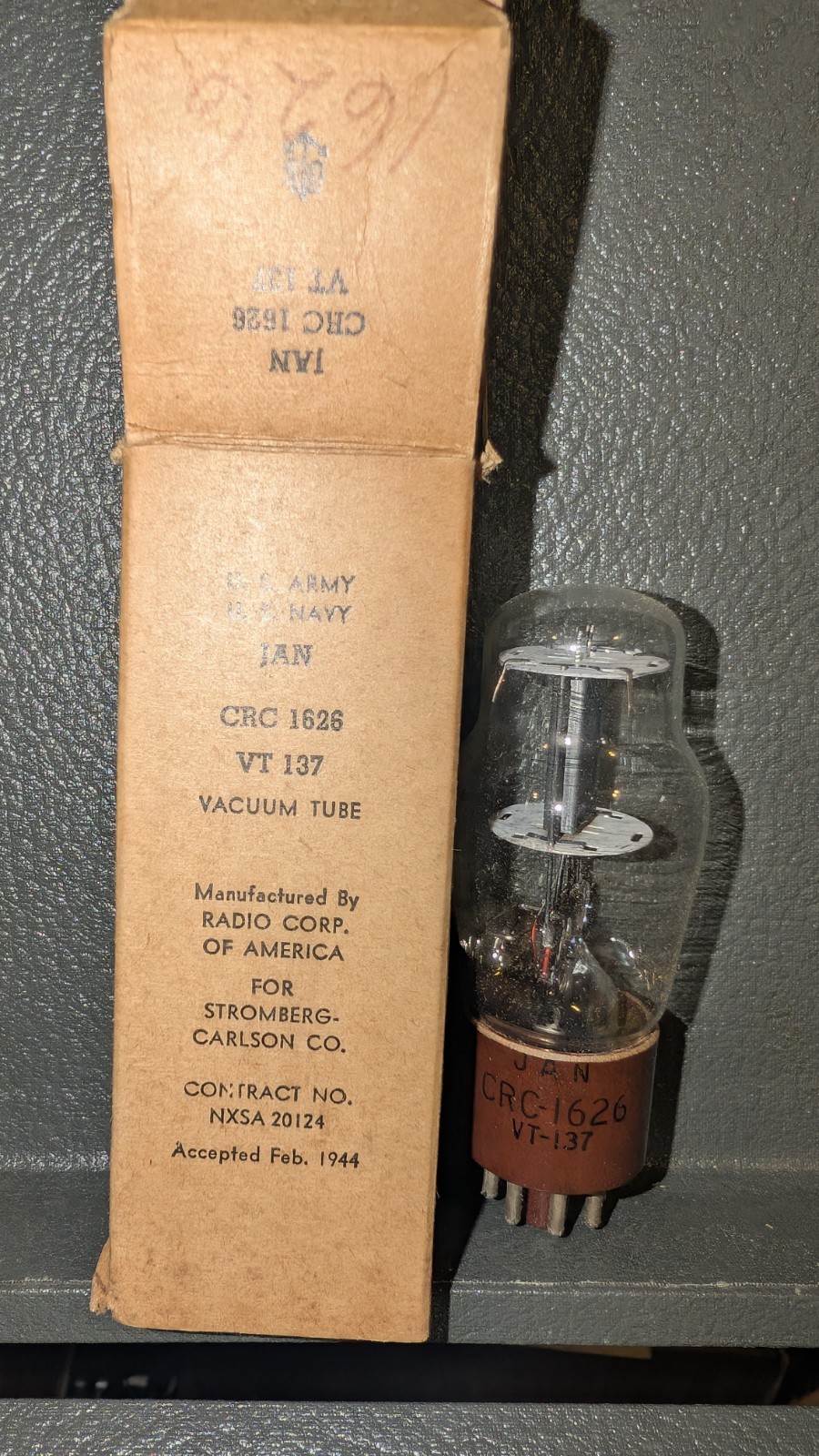 RCA JAN CRC 1626 VT 137 Vacuum Tube NOS tested good WWII