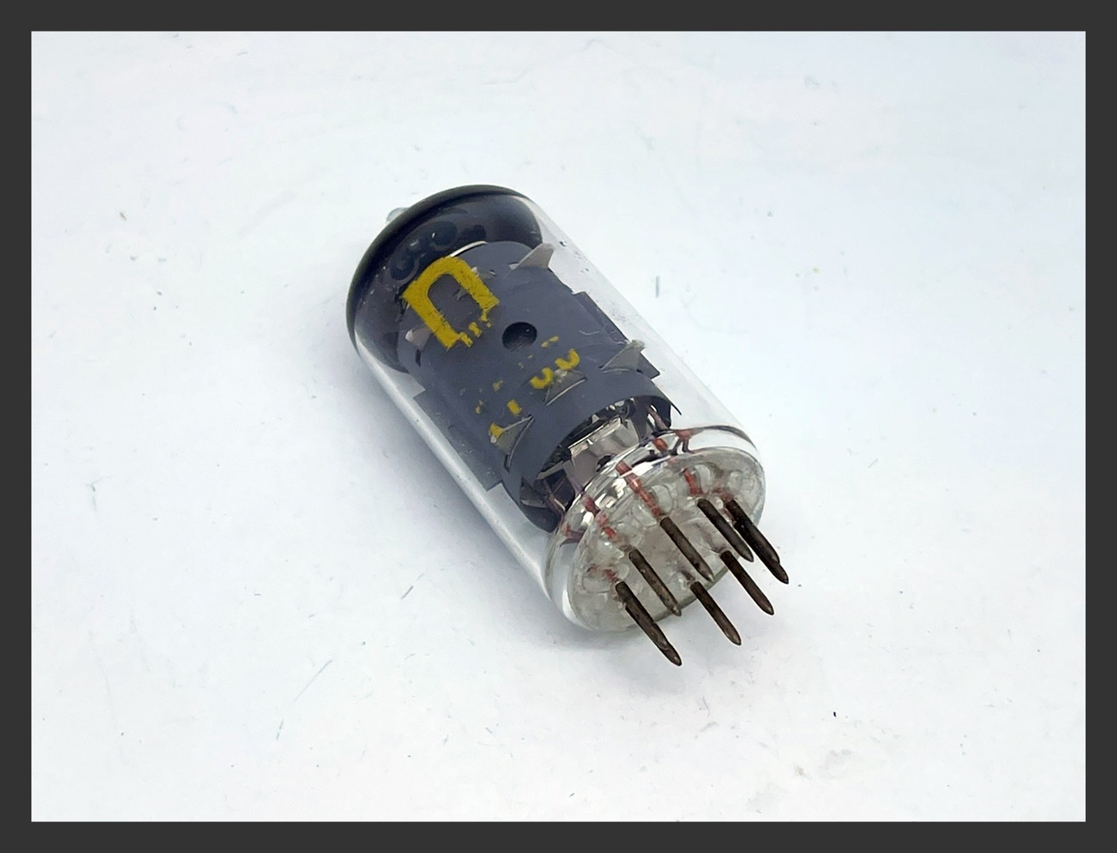 1 NOS RFT EF86 6CF8 Test V.STRONG German Audio Pentode Power Output Vacuum Tube