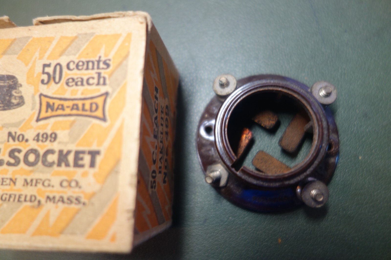 Vintage Na-Ald # 499-4 Pin Vacuum Tube Socket NOS NIB