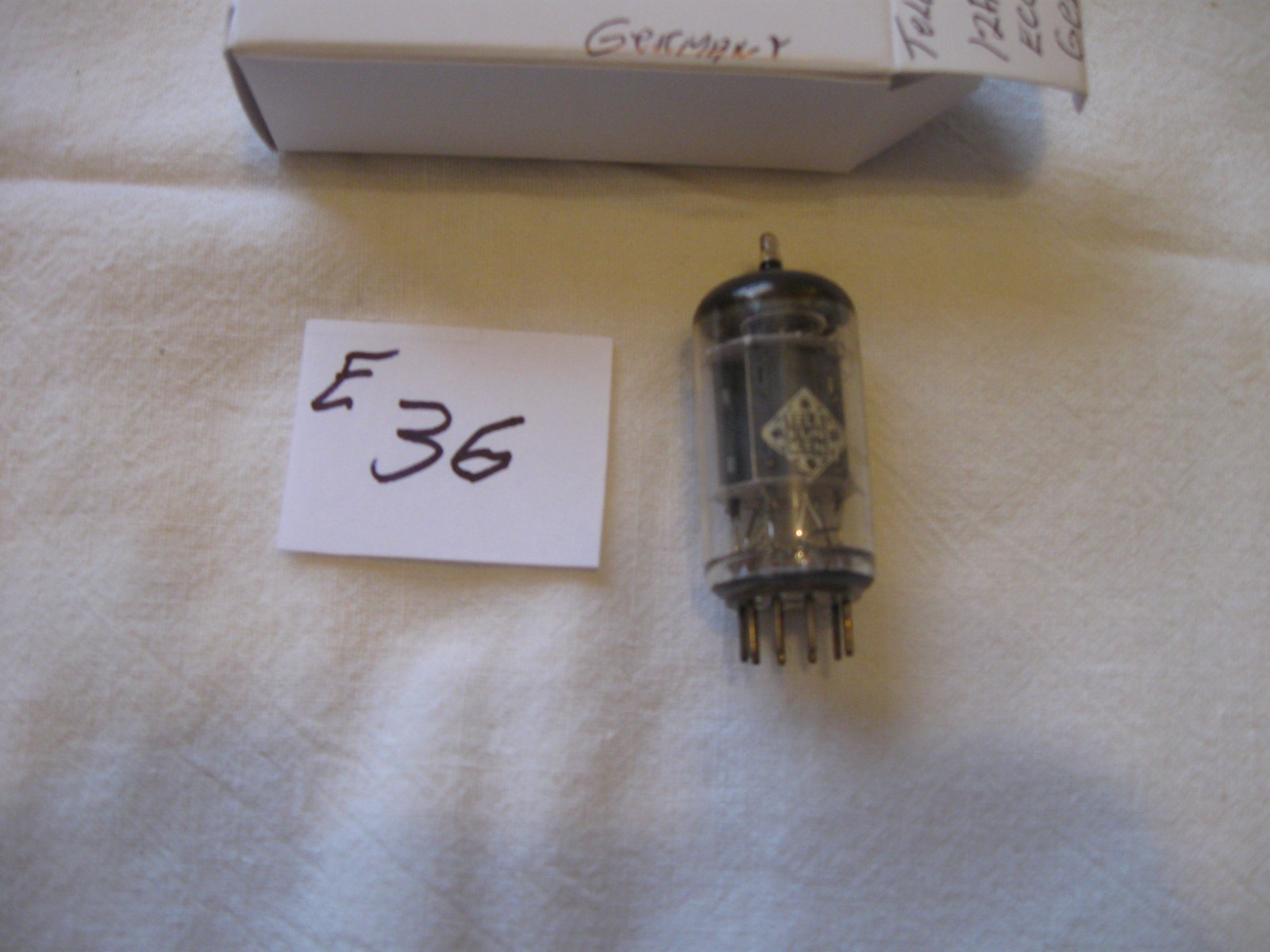 Telefunken 12AU7-ECC82; Tests 72-72; Made in West Germany; nice logo; Diamond