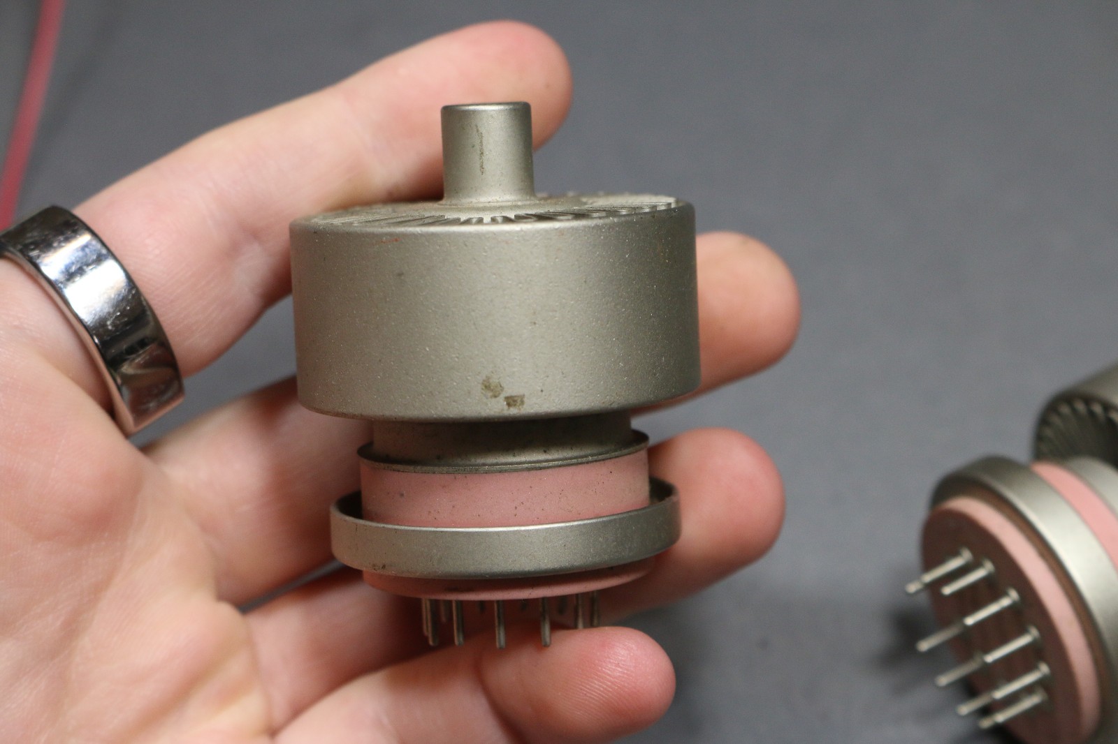 Pair Vintage Unbranded 8122 Vacuum Tube Transmitting No Markings Good Filaments