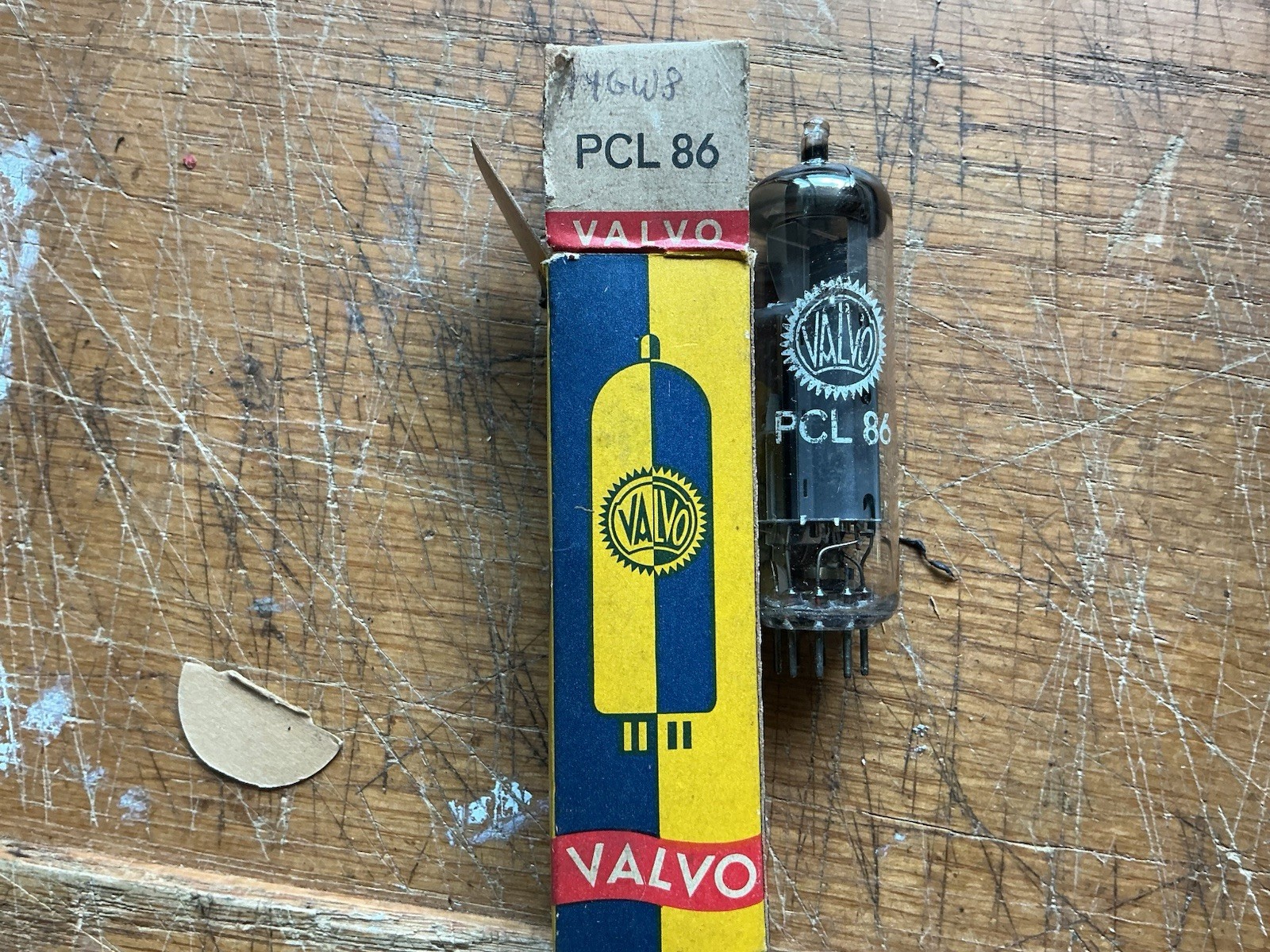 One Volvo Pcl86 Vacuum Tube