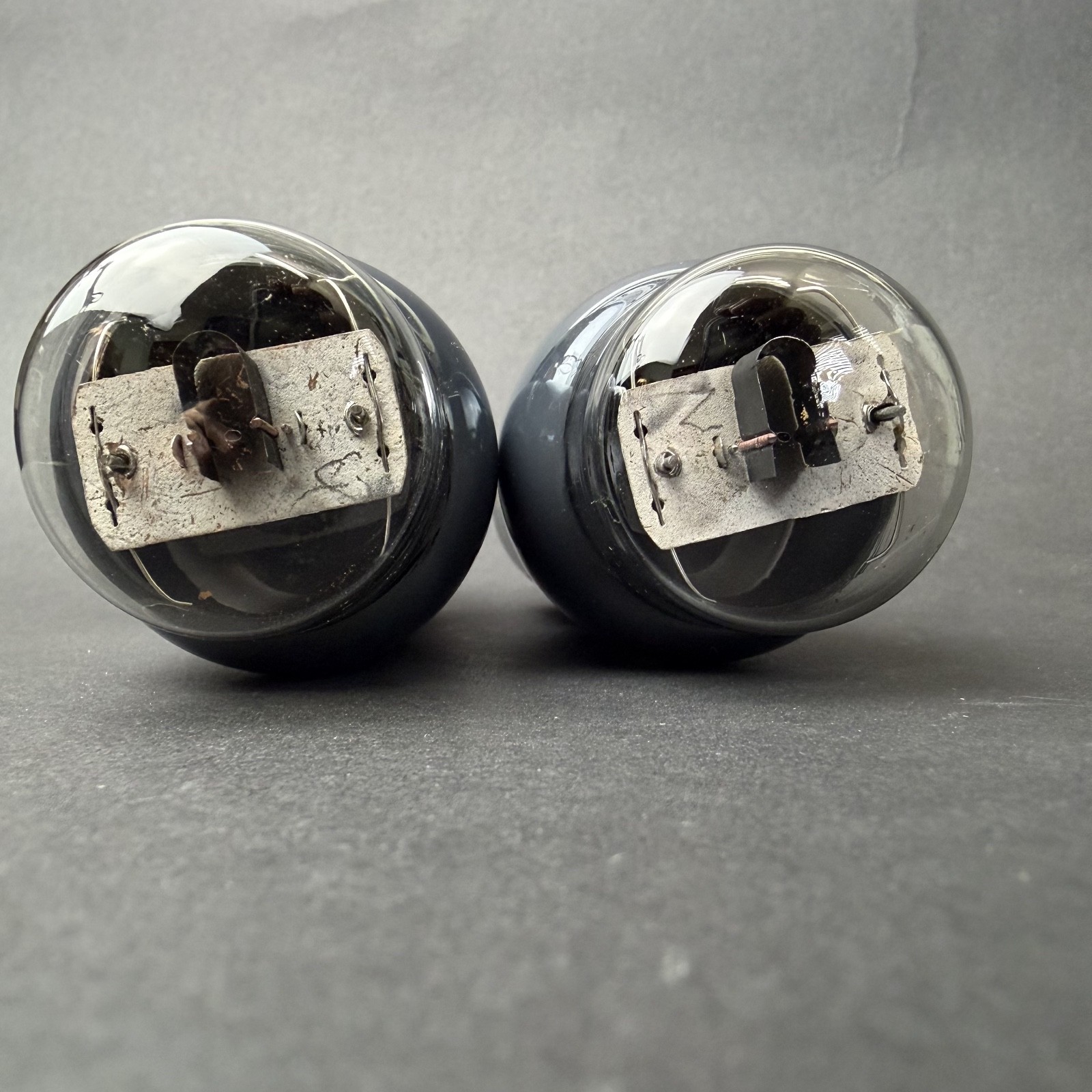 6V6G 7408 Zenith Sylvania Tubes Pair Globe Smoked Glass TV7 Test Good SV6-7-8
