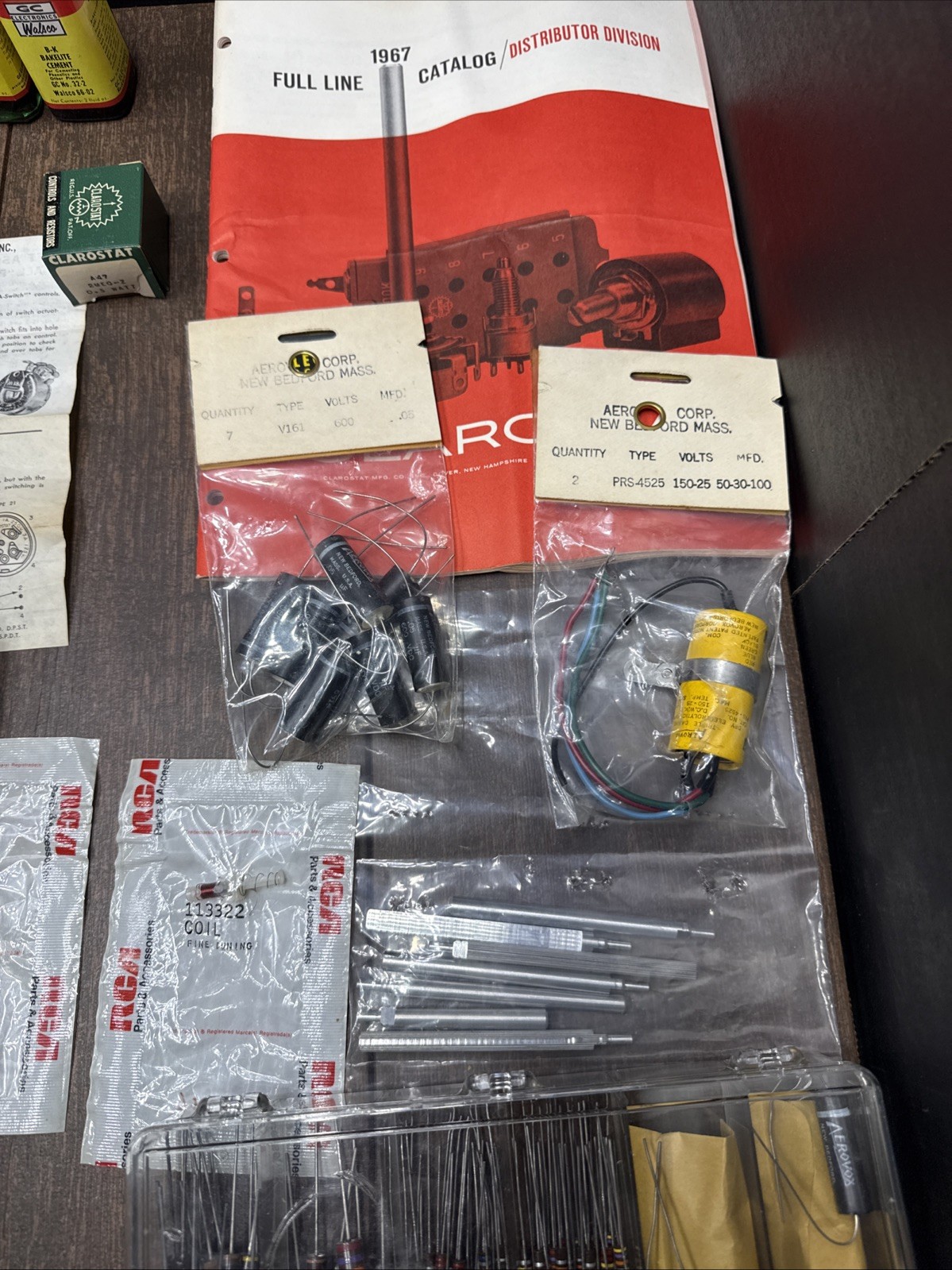 Lot Of Vintage Tube Radio Parts RCA GE HUDSON CLAROSTAT STANWYCK AEROVOX CORP GC