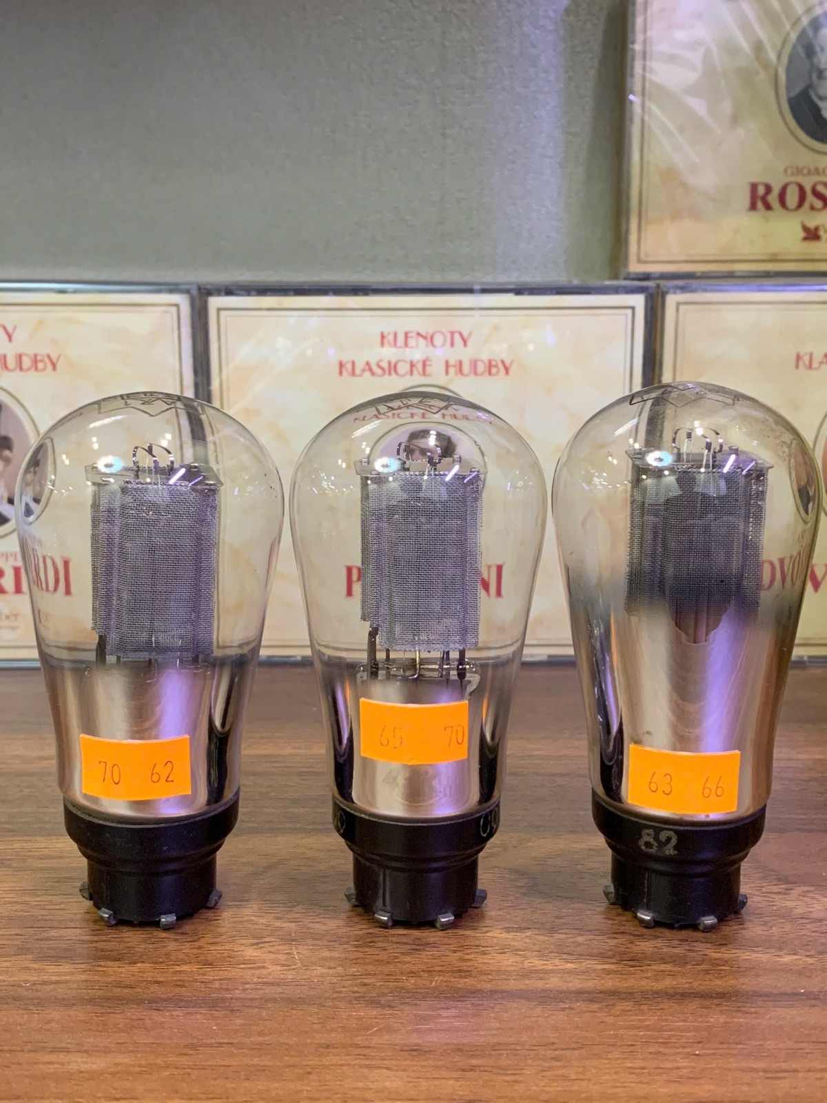 1 x Tube AZ1 Telefunken, Globe, Big Mesh Plates, Test Good (Price for one)