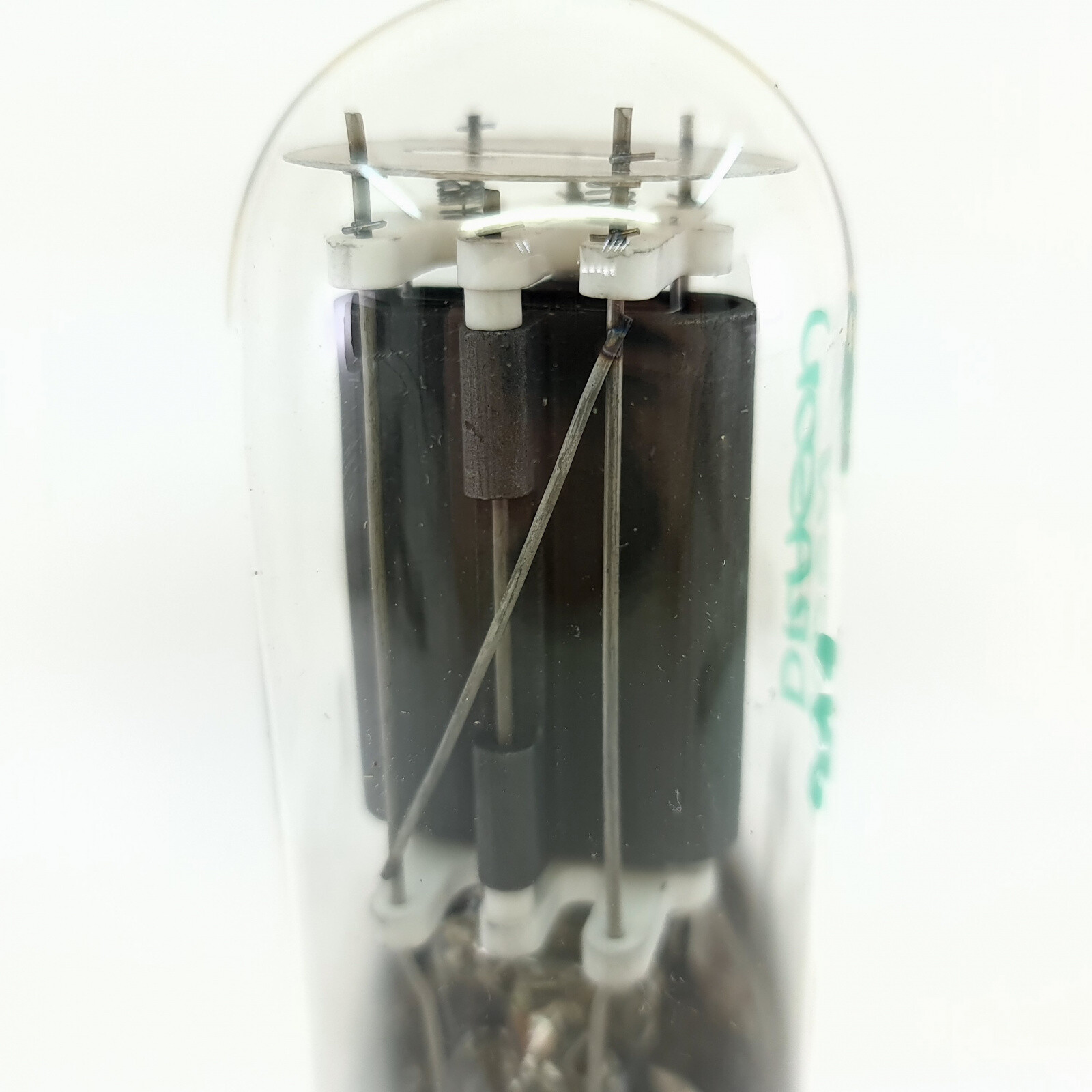 1 X 211 GOLDEN DRAGON TUBE. BLACK PLATES. 7. CB399
