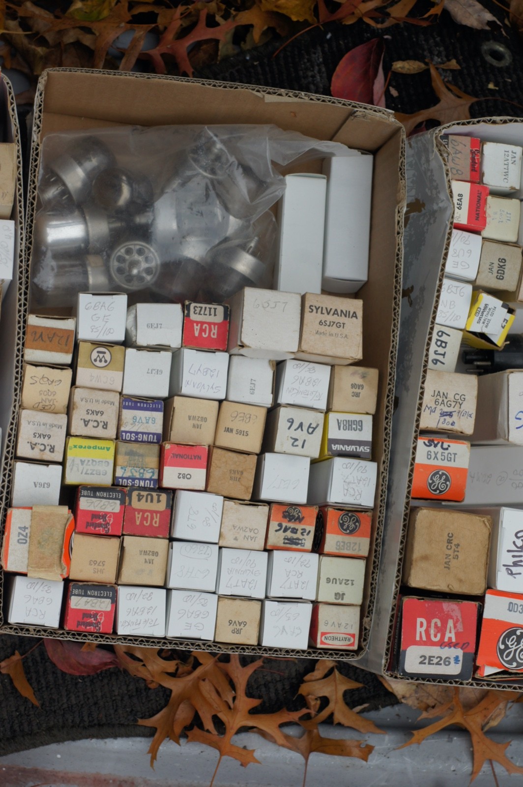 HUGE Lot of Vintage Vacuum Tubes Various Brands Radio/TV Industrial. See Below