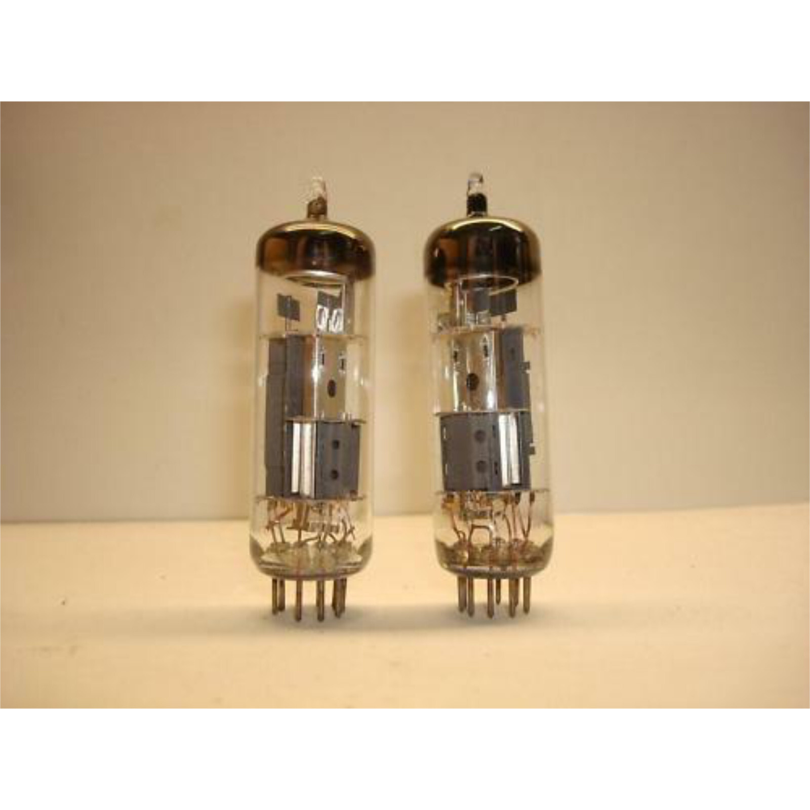 2 X PCL85 TUBE UNPRINTED. NOS. RCES100