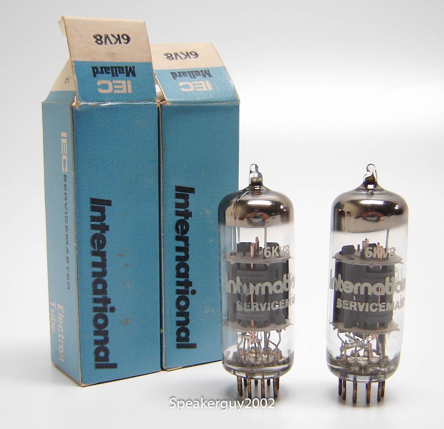 2 IEC International Servicemaster Vacuum Tubes / 6KV8 — RM1