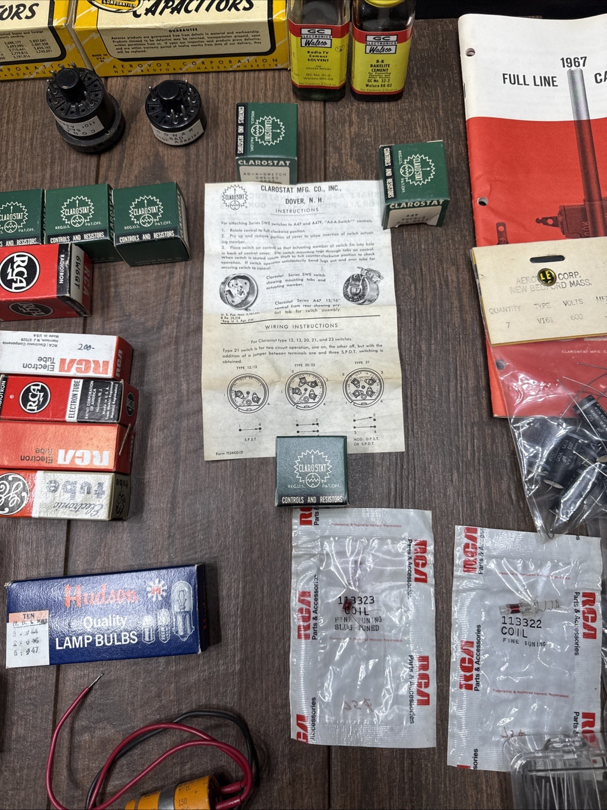 Lot Of Vintage Tube Radio Parts RCA GE HUDSON CLAROSTAT STANWYCK AEROVOX CORP GC