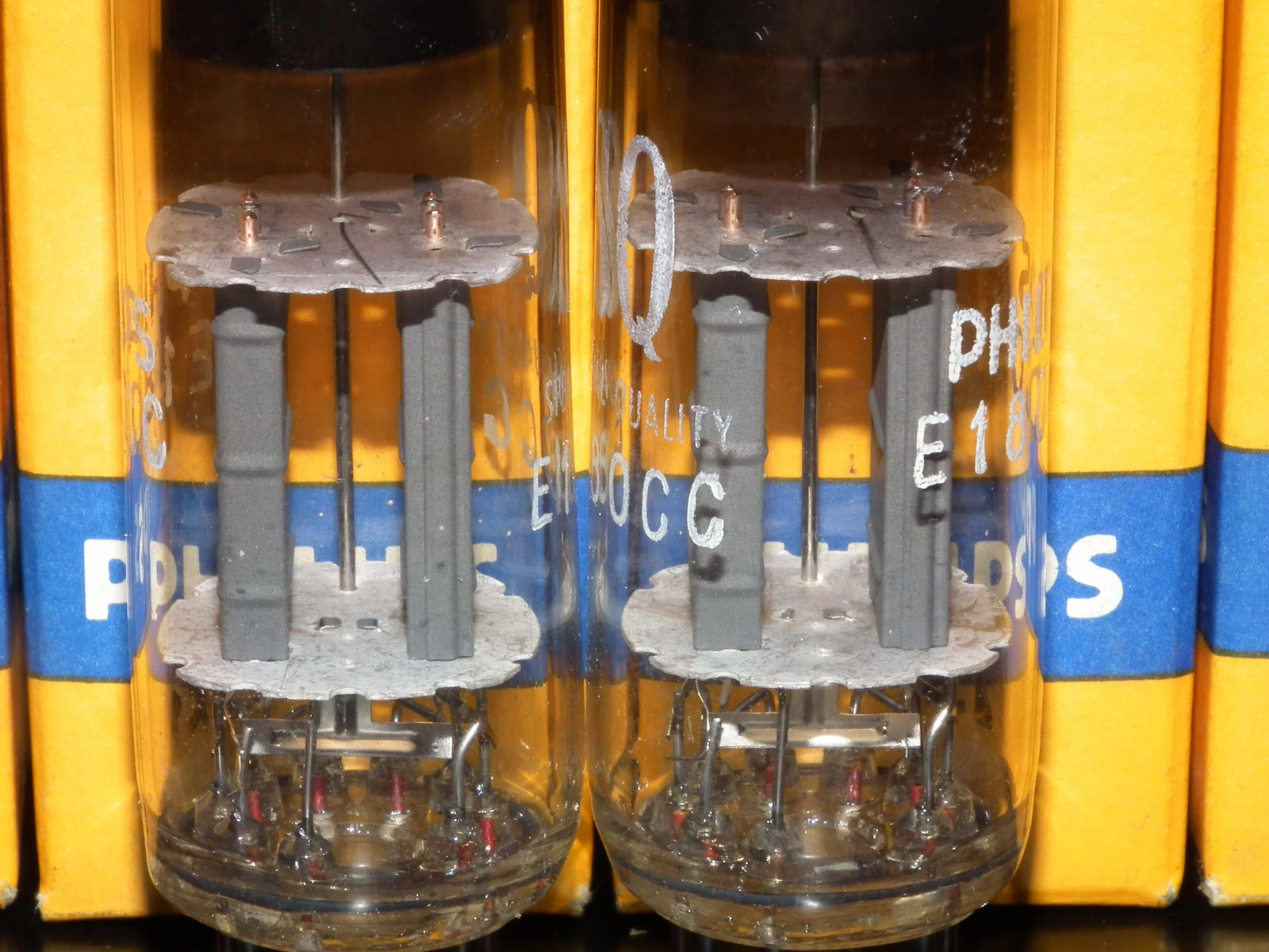 Philips E180CC 7062 Platinum Matched pair NOS NIB Holland Heerlen 1963