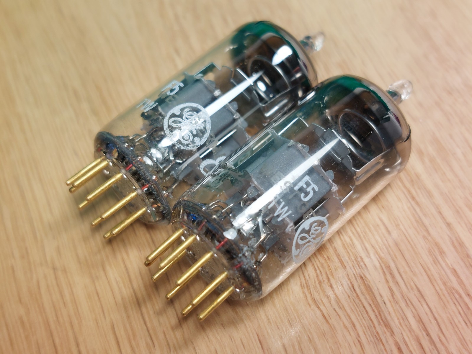 Pair of Siemens (GE lbl) 6922 E88CC NOS NIB 1964 Gold Pin Vacuum Tubes