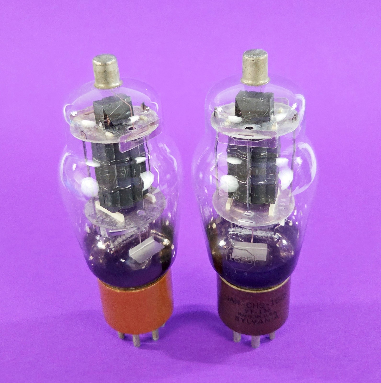 SYLVANIA JAN-CHS-1625 VT-136 VACUUM TUBES BROWN BASE TESTED * STRONG!