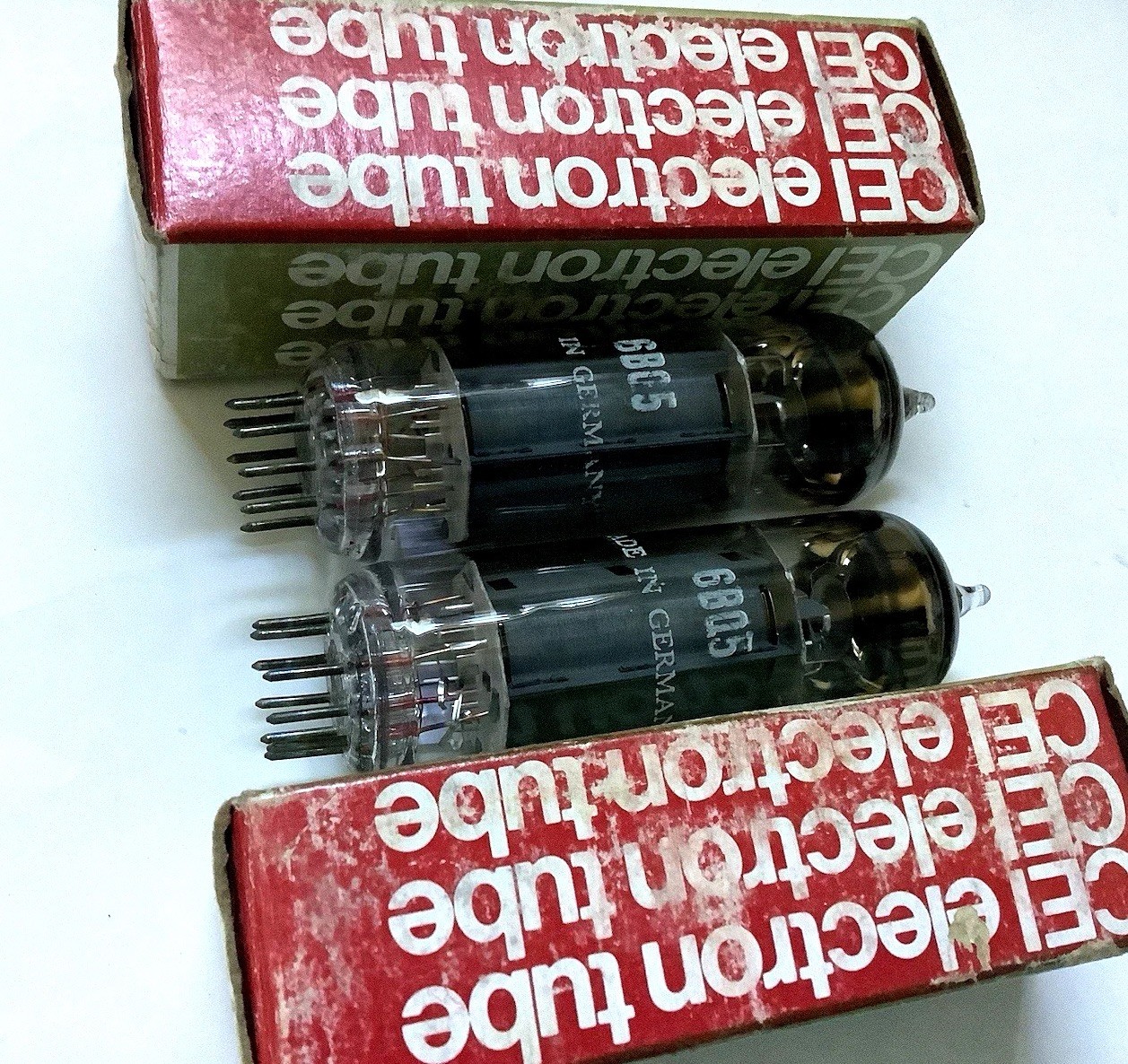 (2 ) CEI EL84 / 6BQ5 Nos Ols Stock Vacuum Tubes Etched Made In Germany.