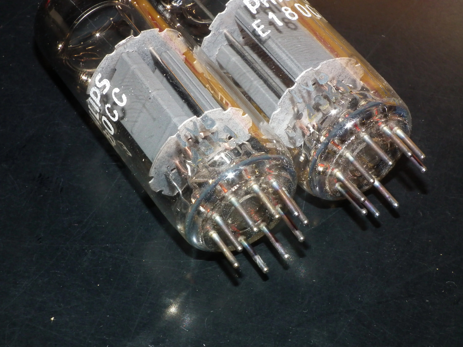 Philips E180CC 7062 Platinum Matched pair NOS NIB Holland Heerlen 1963