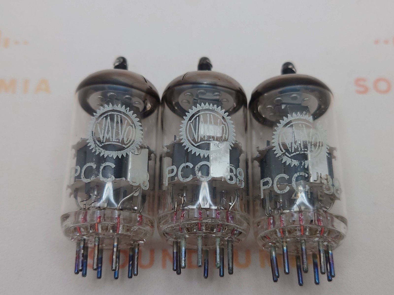 Valvo PCC88 7DJ8 Dimple Disc Getter Matched Trio – Heerlen 1971 – Same code- NOS