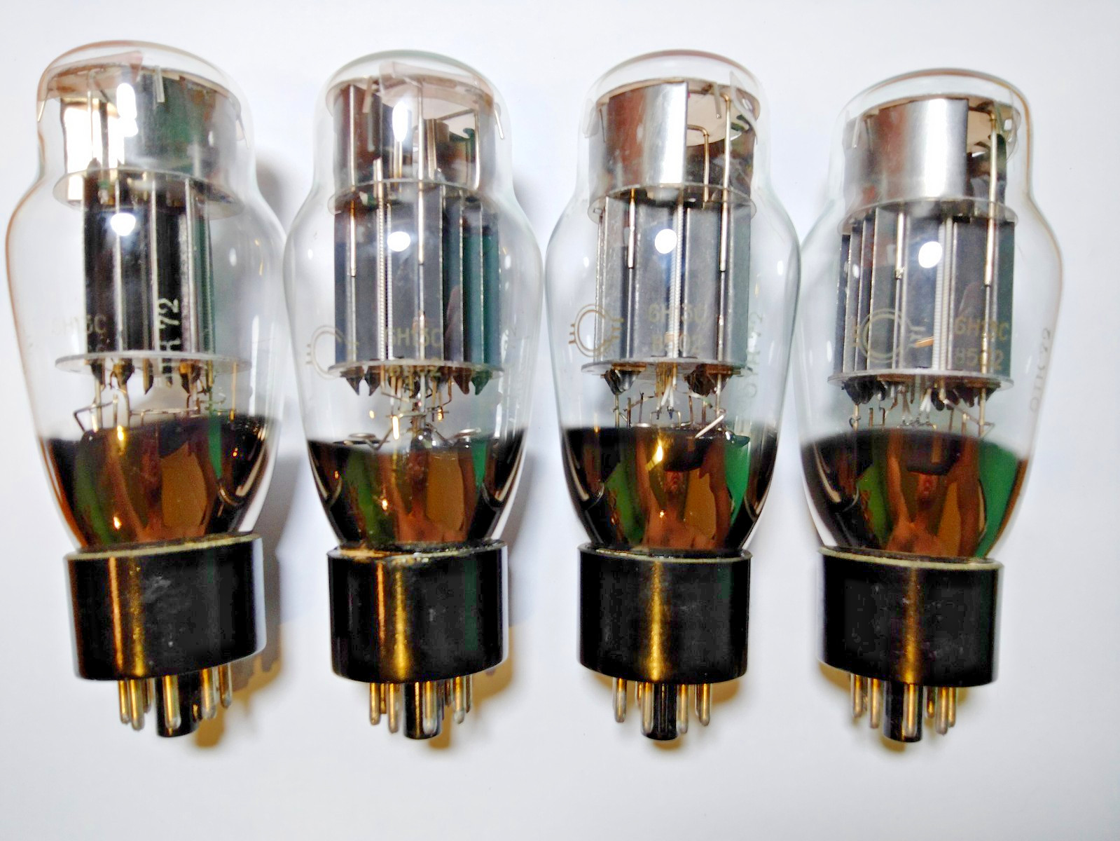 4 pcs NEW 6N13S/6AS7G/ Svetlana tubes Same Date 02.1985