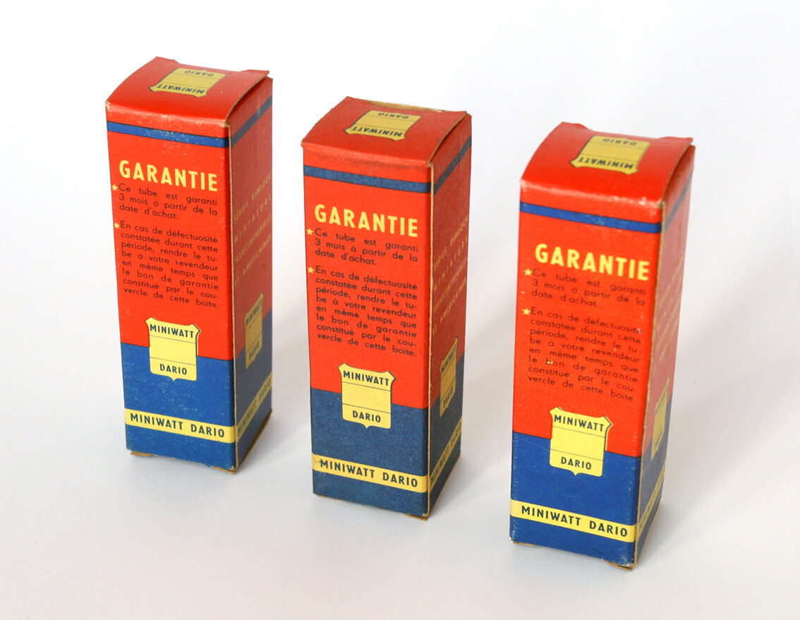 NOS 3x MINIWATT DARIO E81L [6686] pentode tubes vacuum Holland vintage BOXED