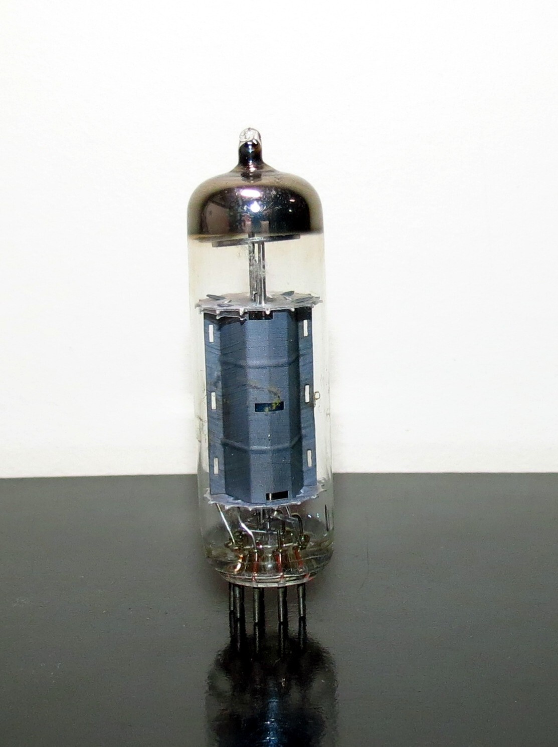RARE Raytheon 7189/EL84/6BQ5 Large O-getter tube – 1960 – Very Strong