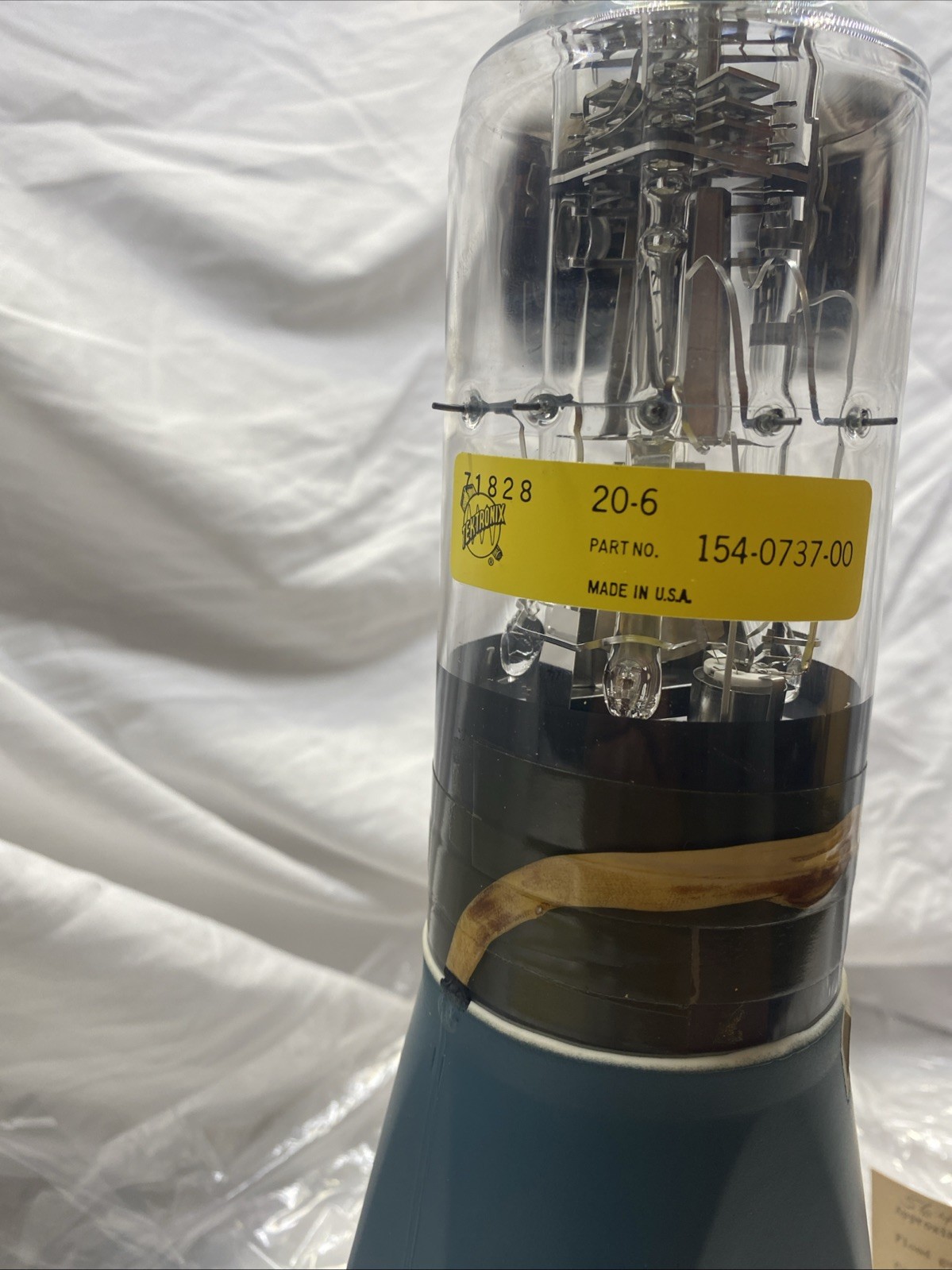 Vintage Tektronix 14 Pin Cathode Ray Electron Tube 16″ Tall Made in USA
