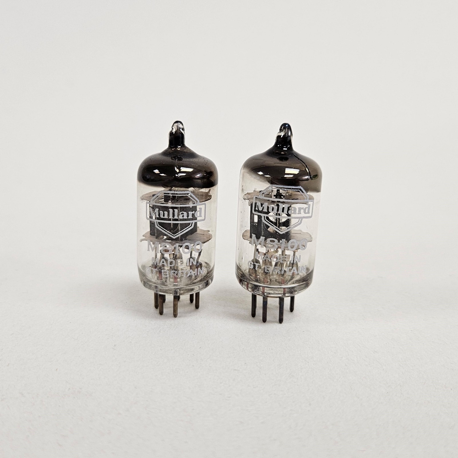 M8100 CV4010 5654 EF95 MULLARD VINTAGE PAIR VALVE TUBE- RING GETTER, BLACK PLATE