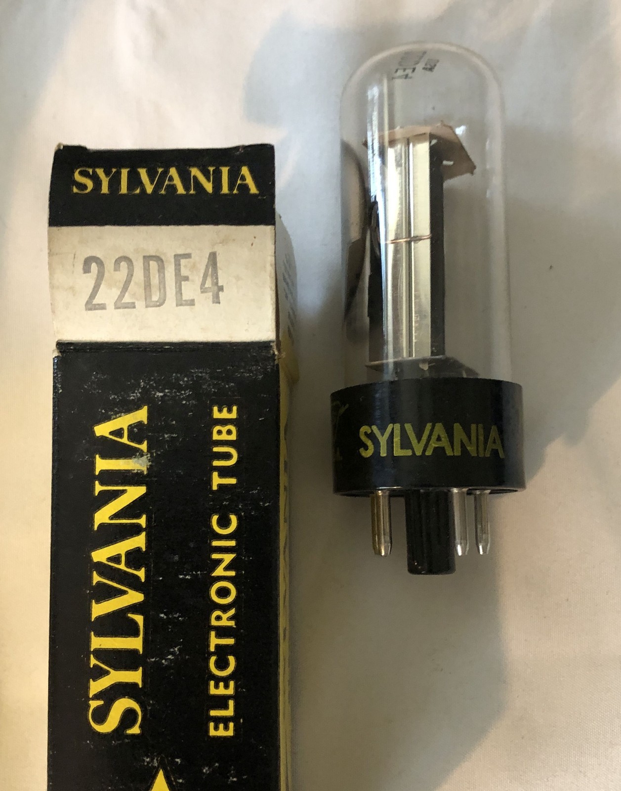 1ea Sylvania 22DE4 Vacuum Tube. NOS. NIB. USA. Damper, booster, flyback diode
