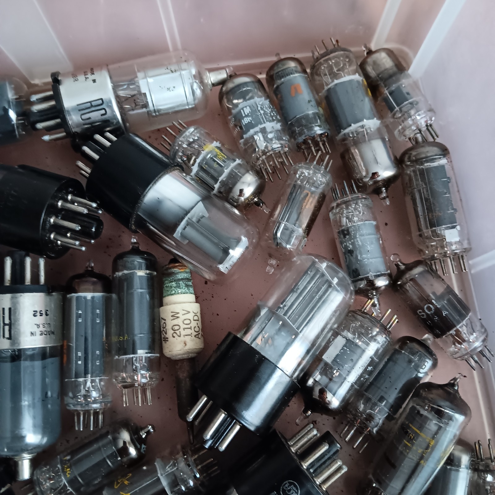Lot Of Vintage Vacuum Tube Non Working 100% Dede For Arts, Craft And Steampunk.