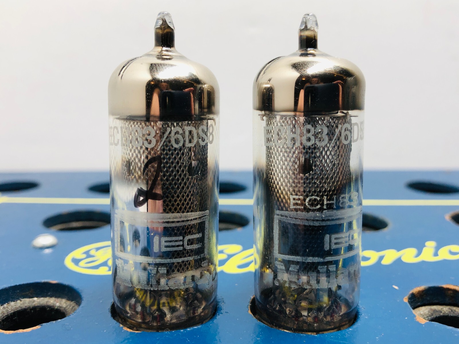 Pair Philips ECH83 6DS8 Label Mullard Same Date NOS NIB Life Test Excellent Tube
