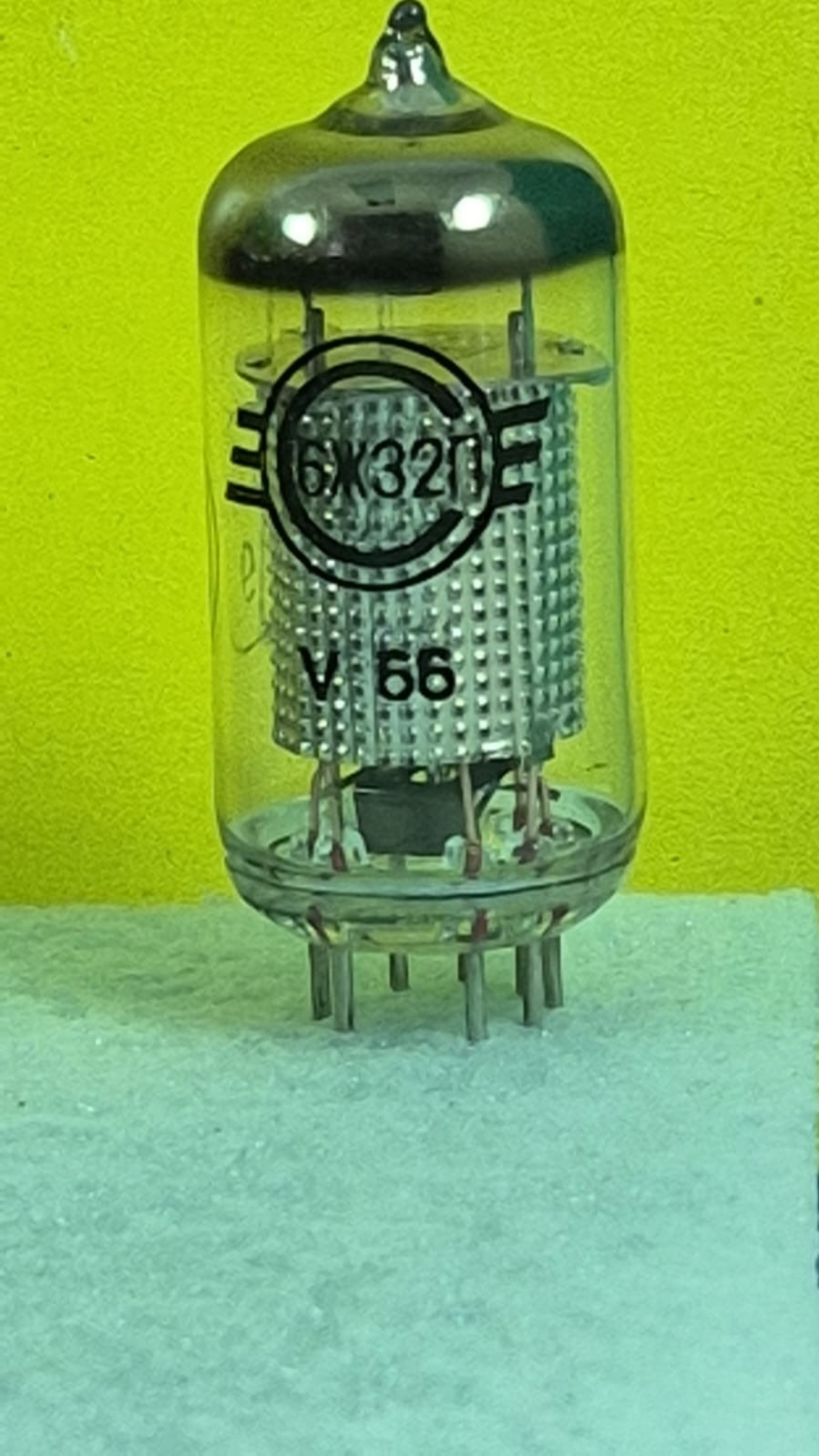 25 pcs 6J32P/EF86 /EF806/6BK8 Svetlana Tubes New