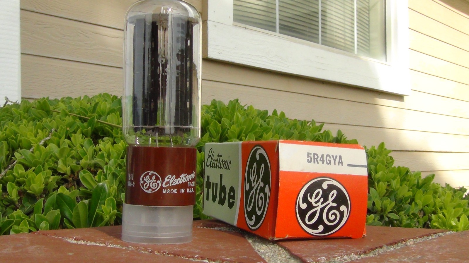 5R4GYA NOS/NIB GE Full Wave Rectifier Tube-Tested-Free Shipping in the US