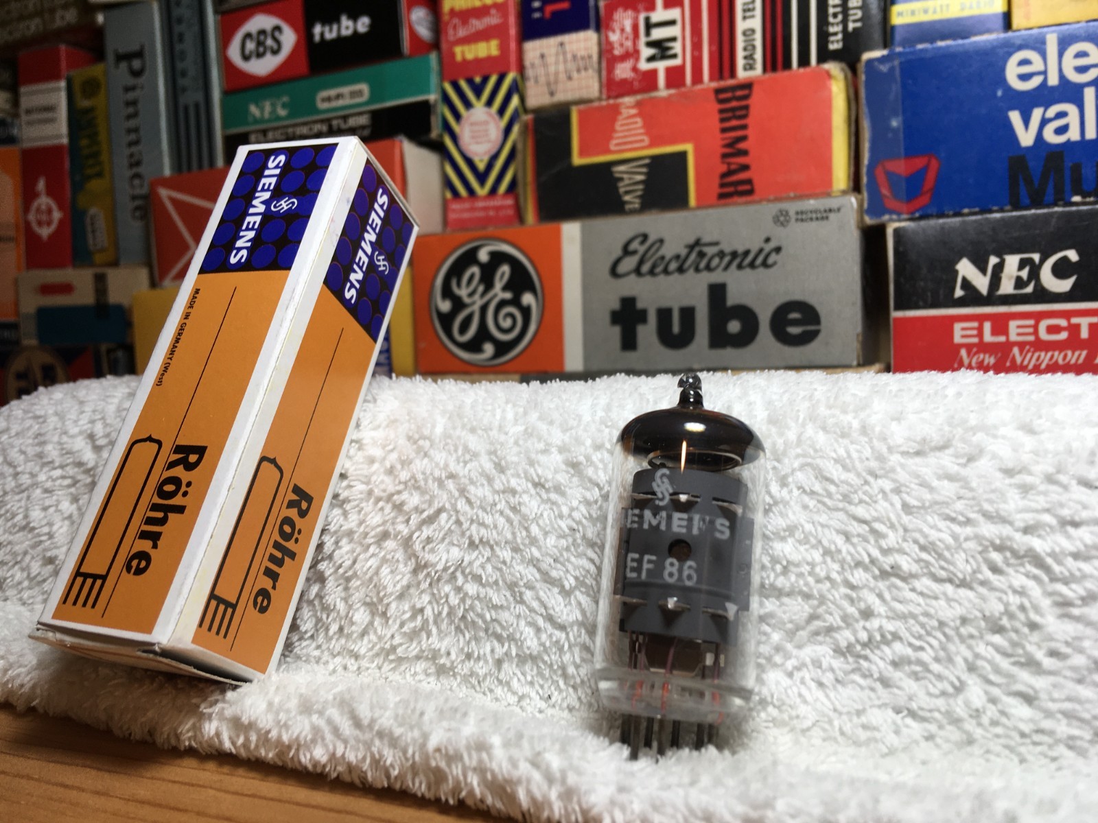 1x ClassicVintage CoinBase Siemens EF86 6267 /NeumannU67 Mics /VoxManley /6CF8