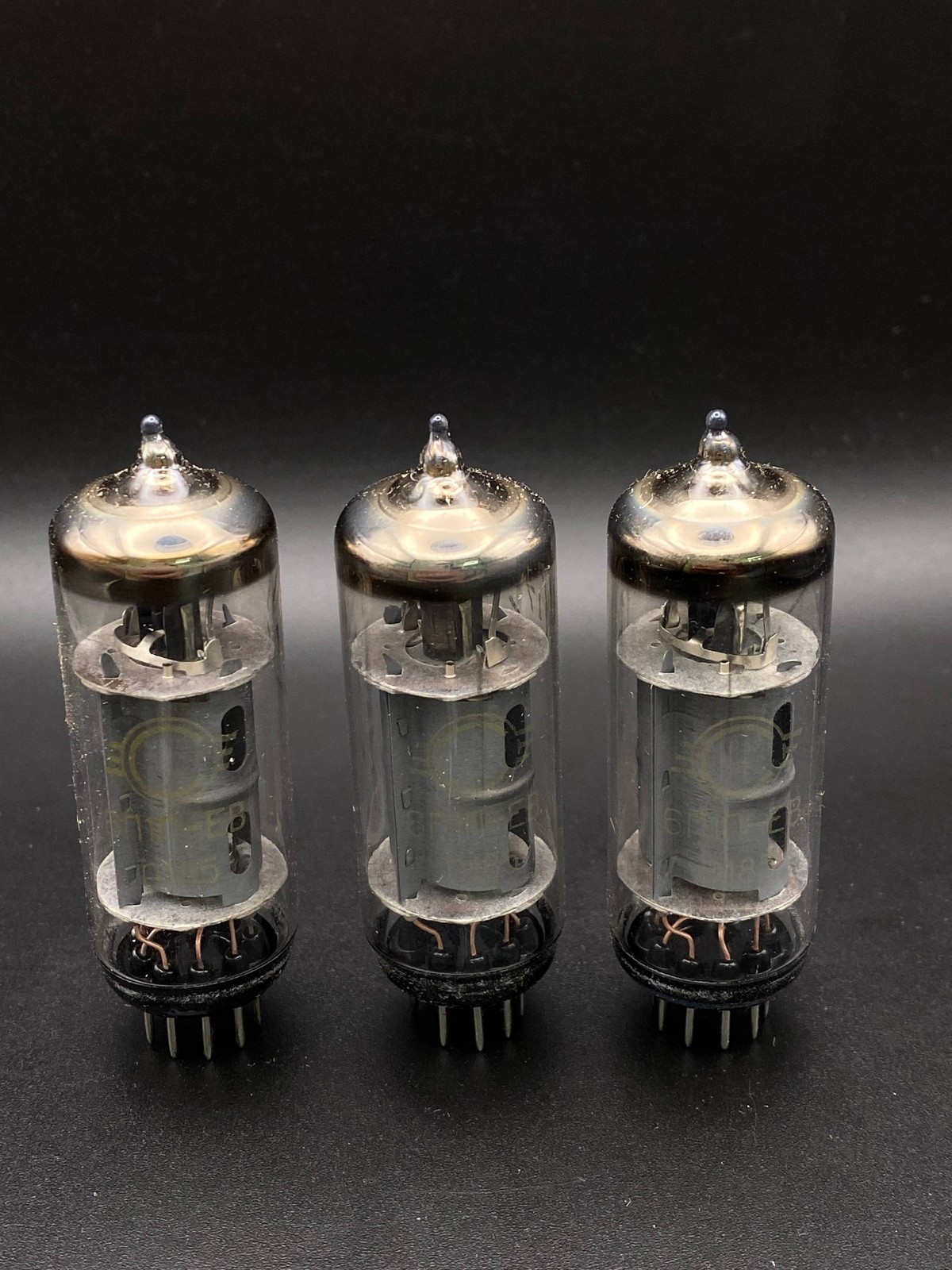 3 pcs NEW 6P1P-EV / 6P1P / Svetlana tubes NEW Same Date 01/85