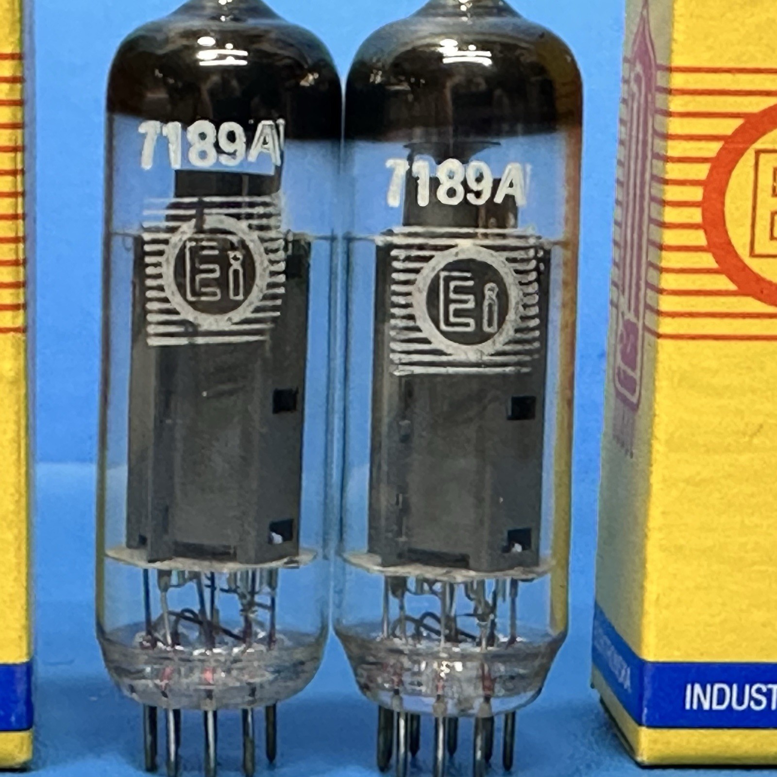 MATCHED PAIR NOS NIB Ei 7189A TUBES