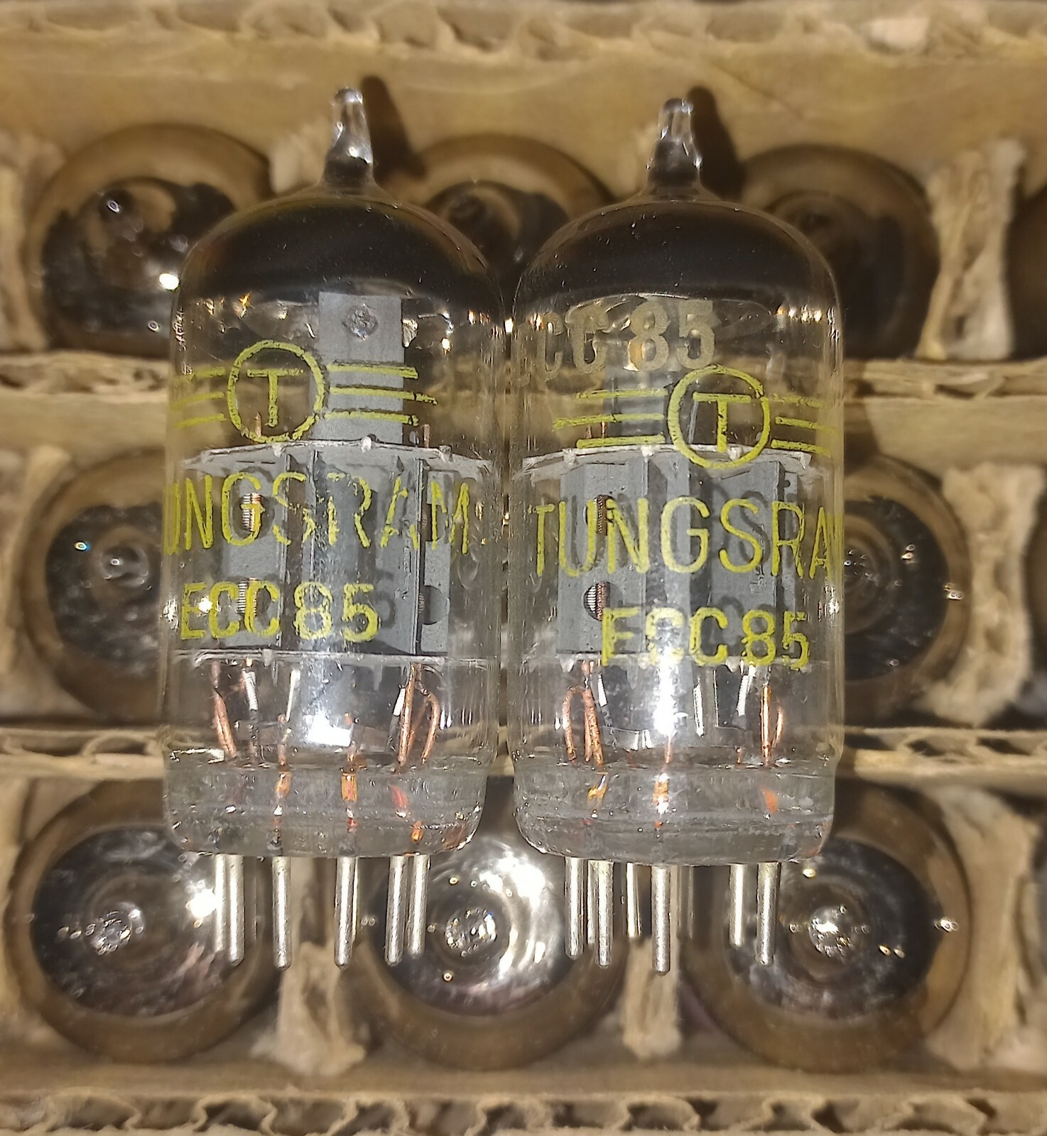 2 x Tungsram ECC85 6AQ8 Tubes