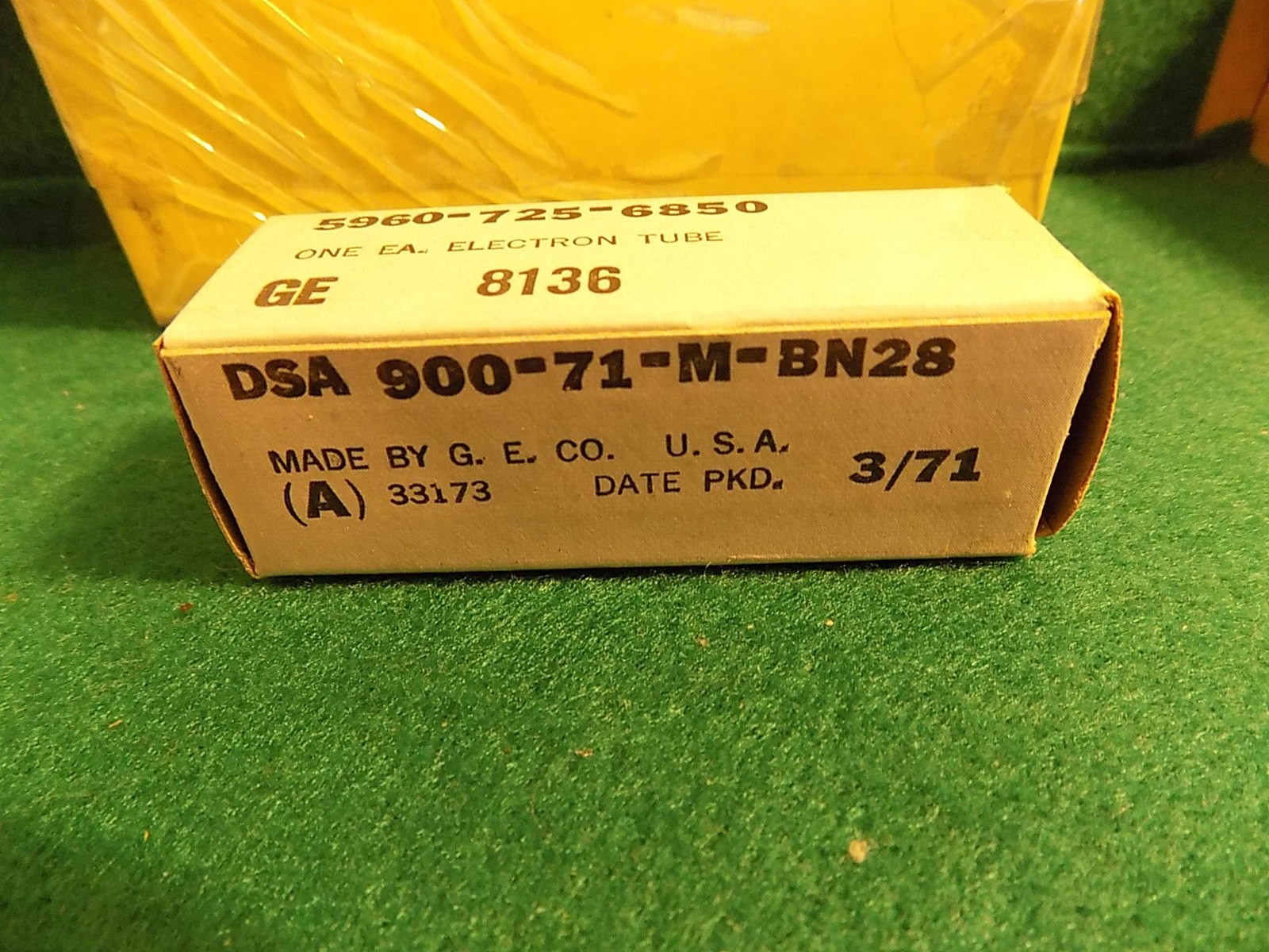 1 Sleeve of 5 GE 8136 Tubes Sharp Cut-off Pentode 6AU6 1971 NIB Untested