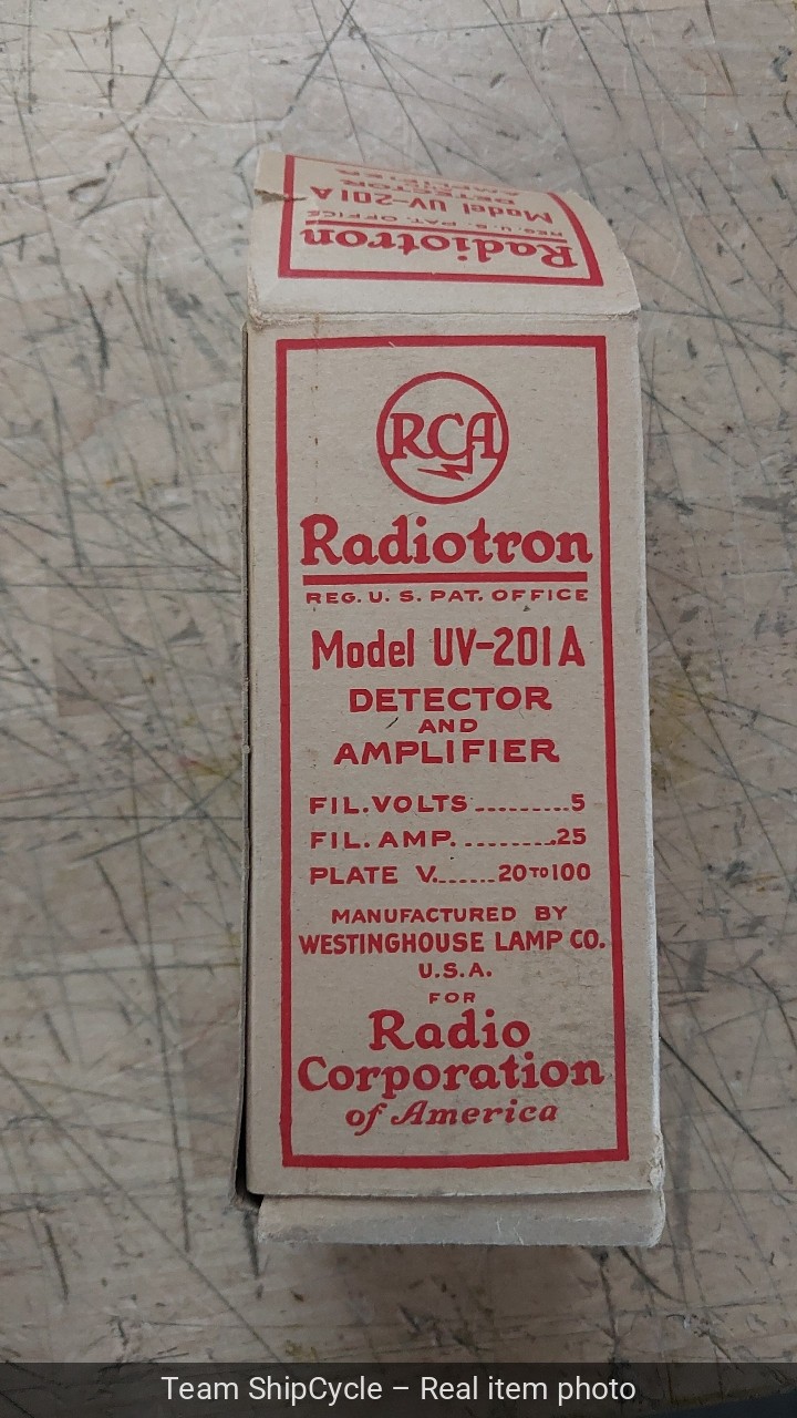 U62167 1920s Era RCA Radiotron UV201A Detector Amplifier Tube in the Bo G2U