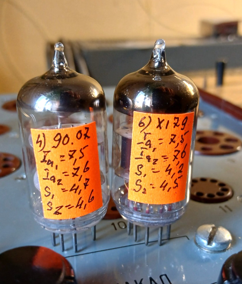 Matched pair Double triode 6N1P 1979, 90.