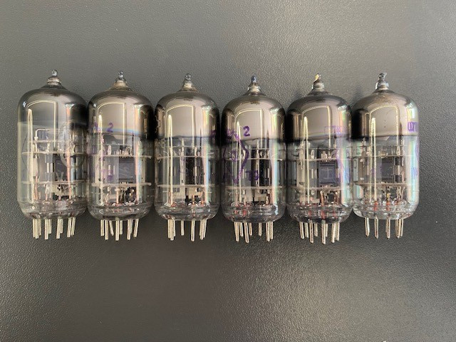 6N3P -E / 2С51 / 5670 / 6385 / ECC42 double triode tube. NOS. Lot 6pcs.